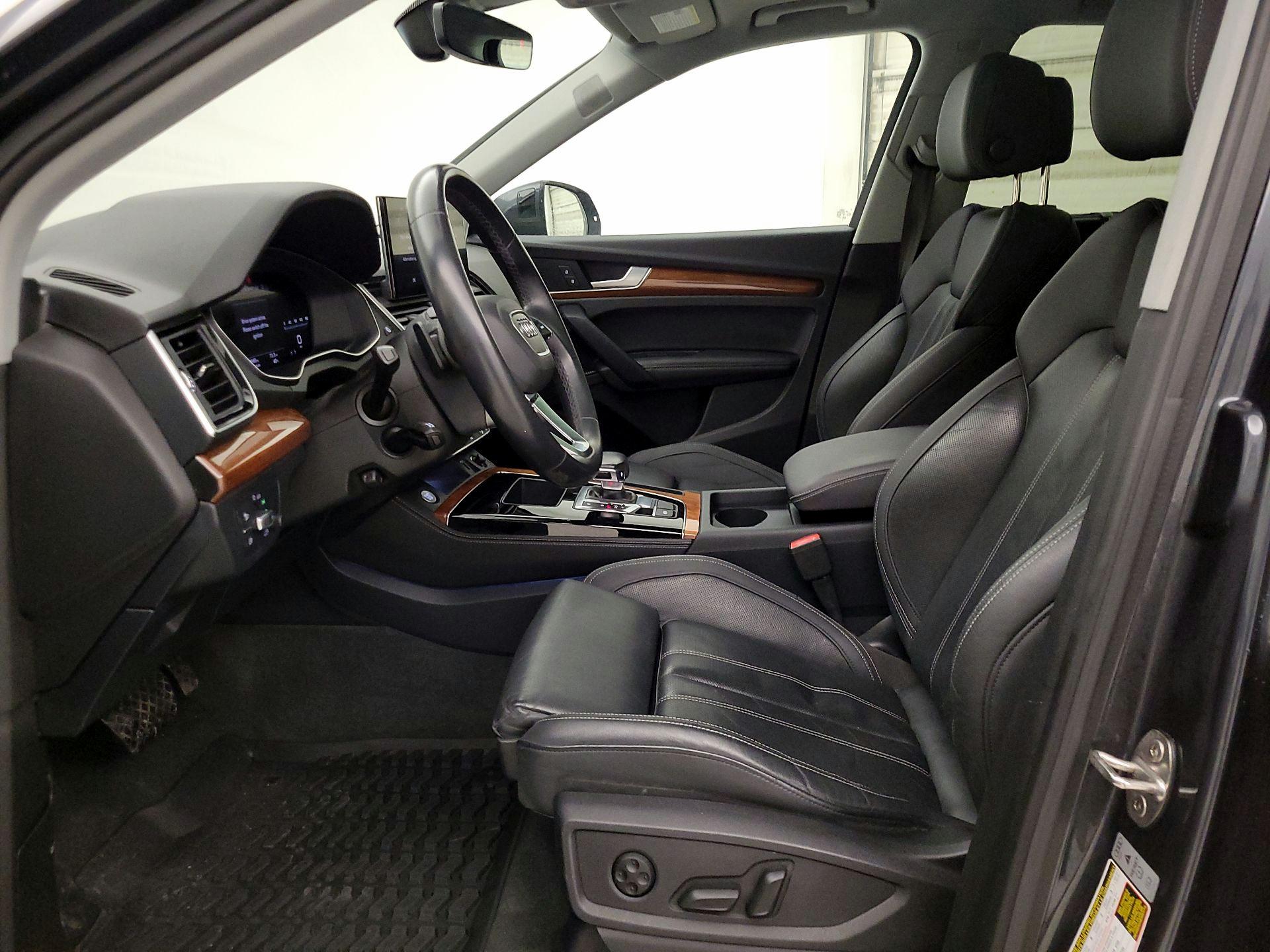 Thumbnail: 2023 Audi Q5 - 11