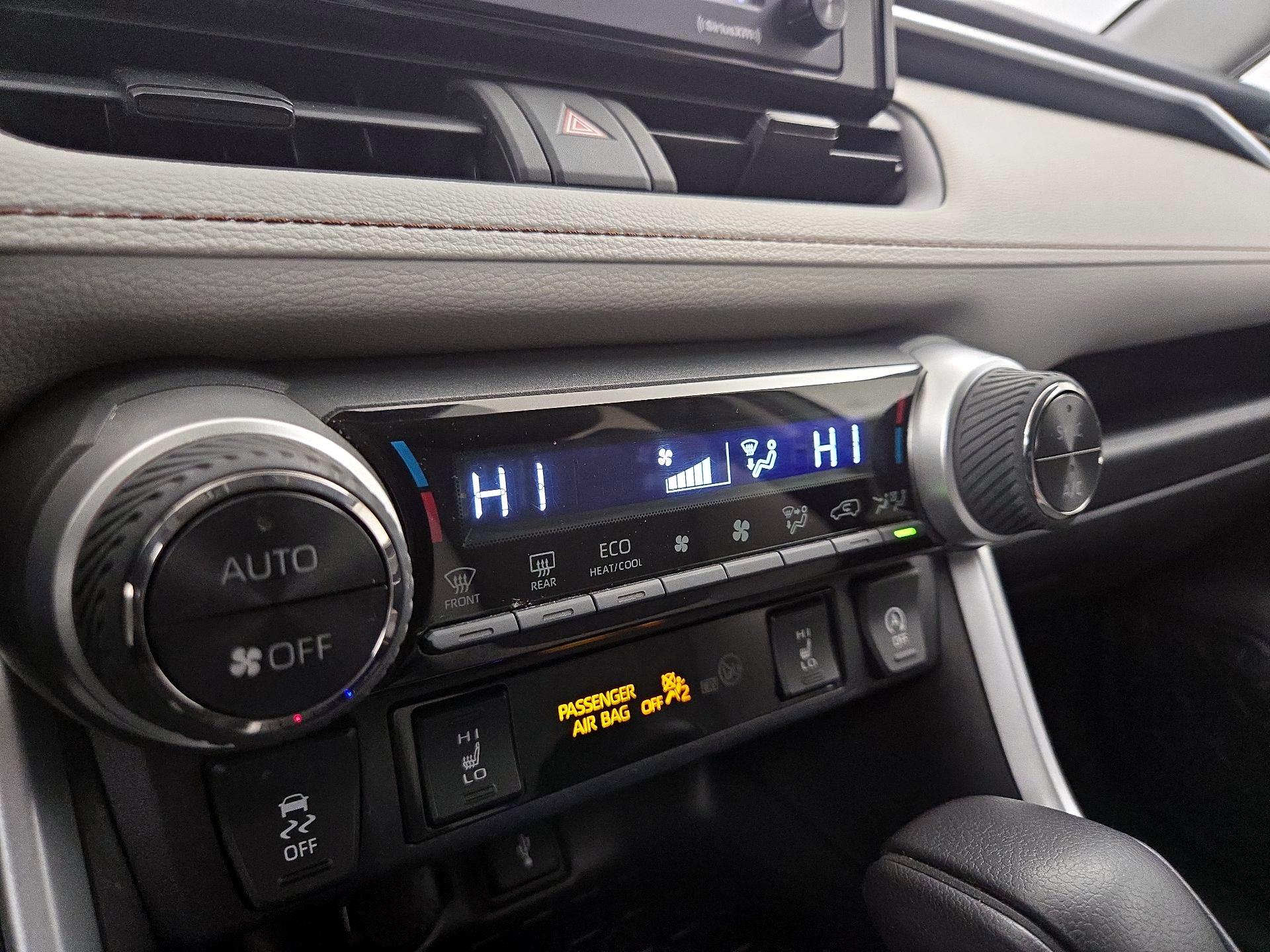 Thumbnail: 2021 Toyota RAV4 - 16