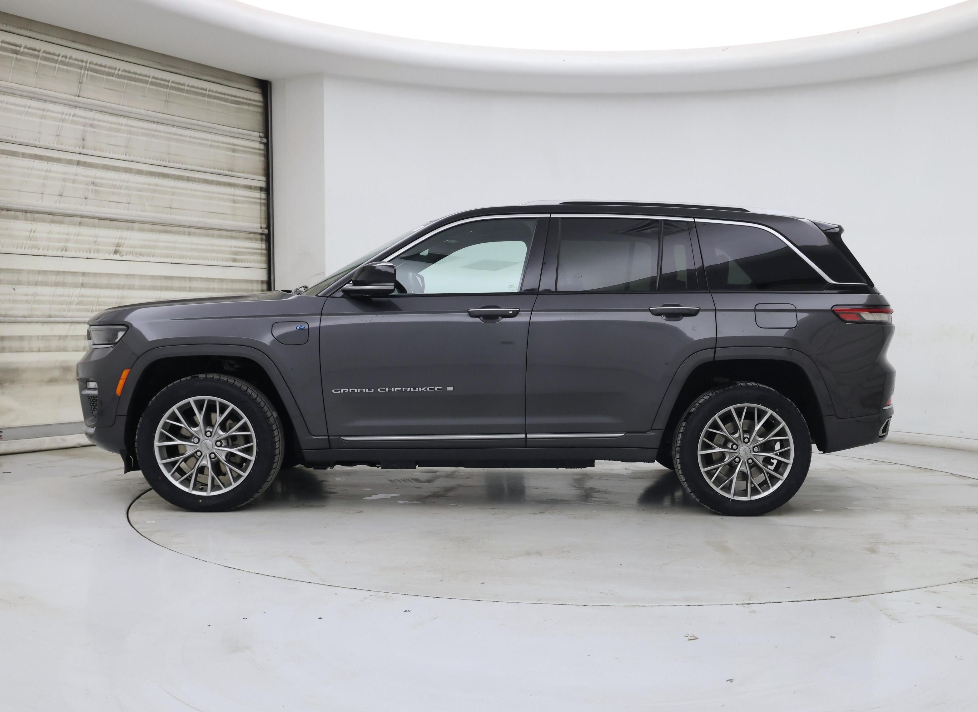 Thumbnail: 2022 Jeep Grand Cherokee - 3