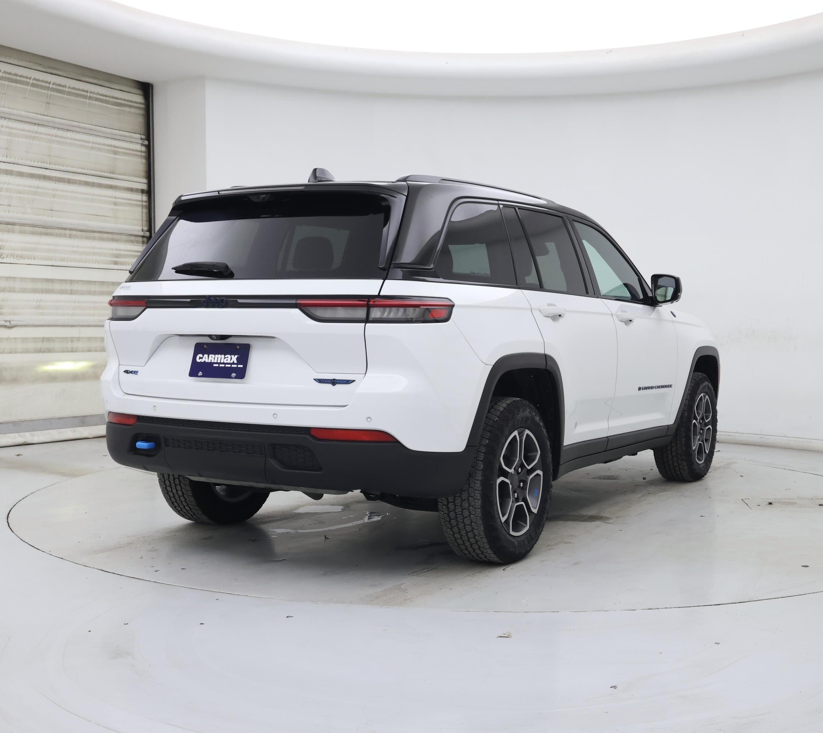Thumbnail: 2023 Jeep Grand Cherokee - 8