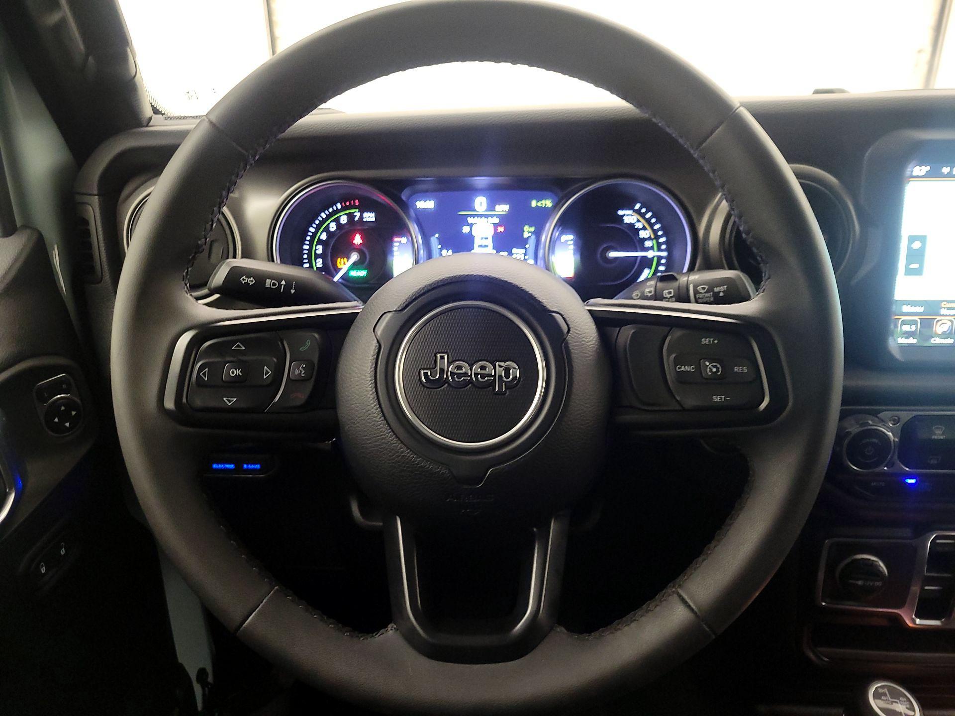 Thumbnail: 2023 Jeep Wrangler - 10