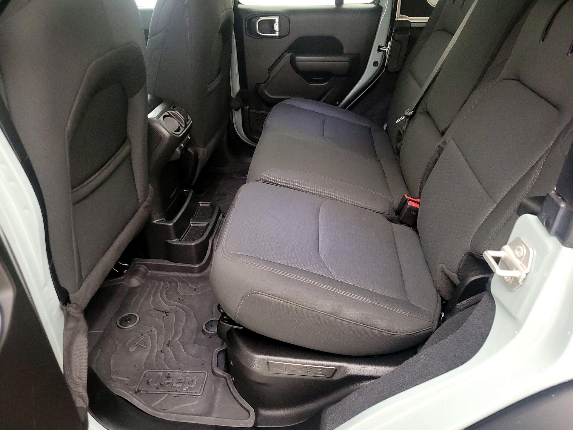 Thumbnail: 2023 Jeep Wrangler - 20