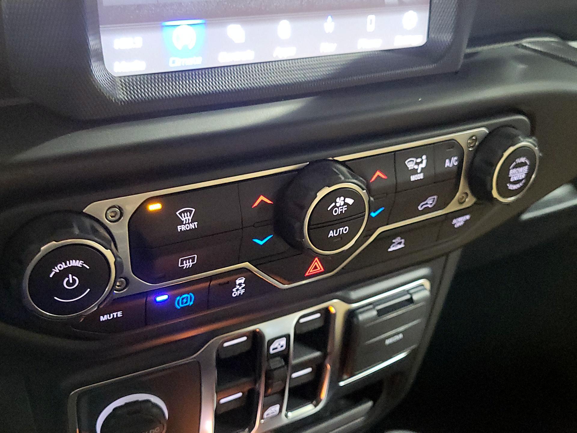 Thumbnail: 2021 Jeep Wrangler - 16