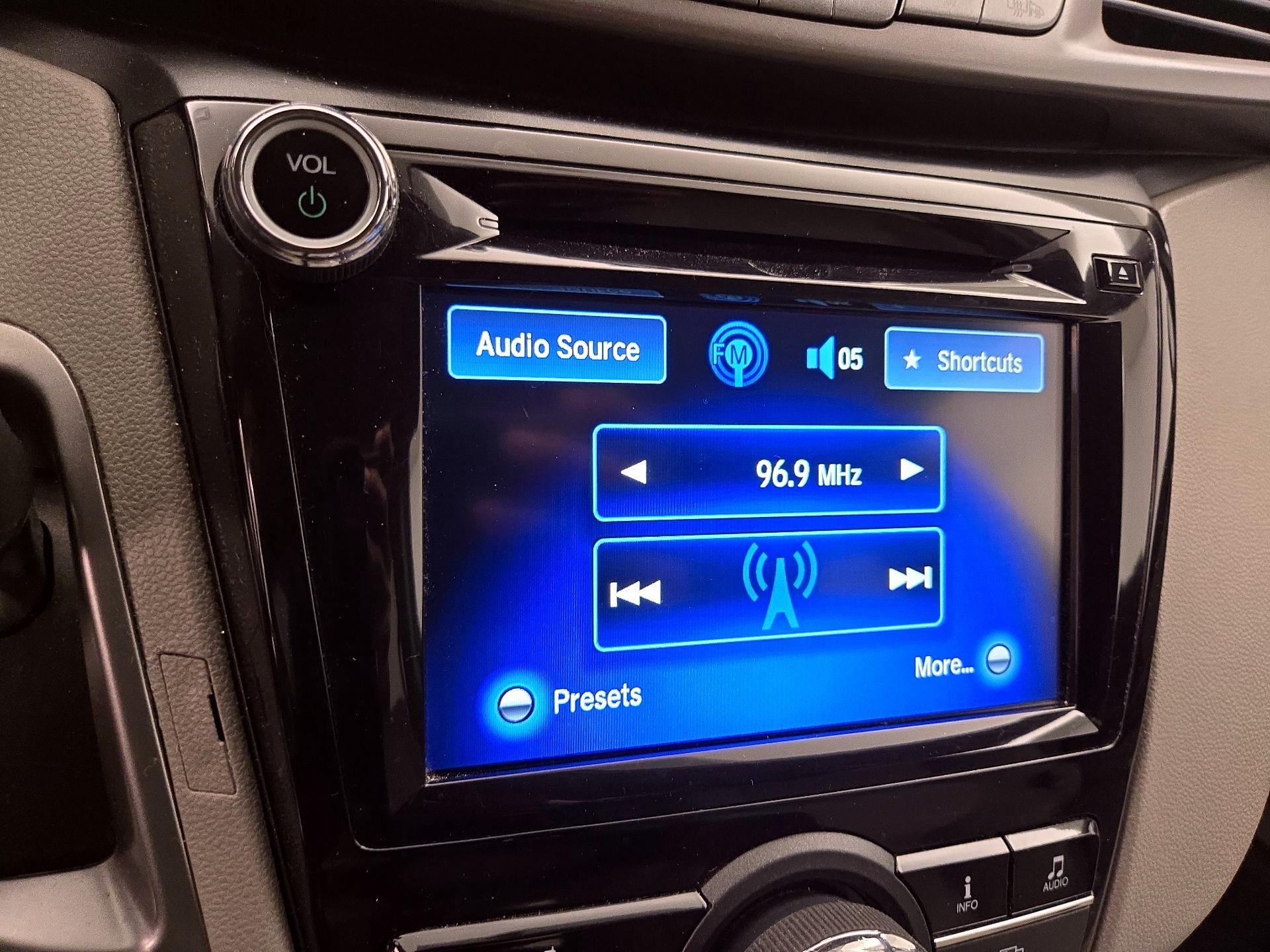 Thumbnail: 2017 Honda Odyssey - 15