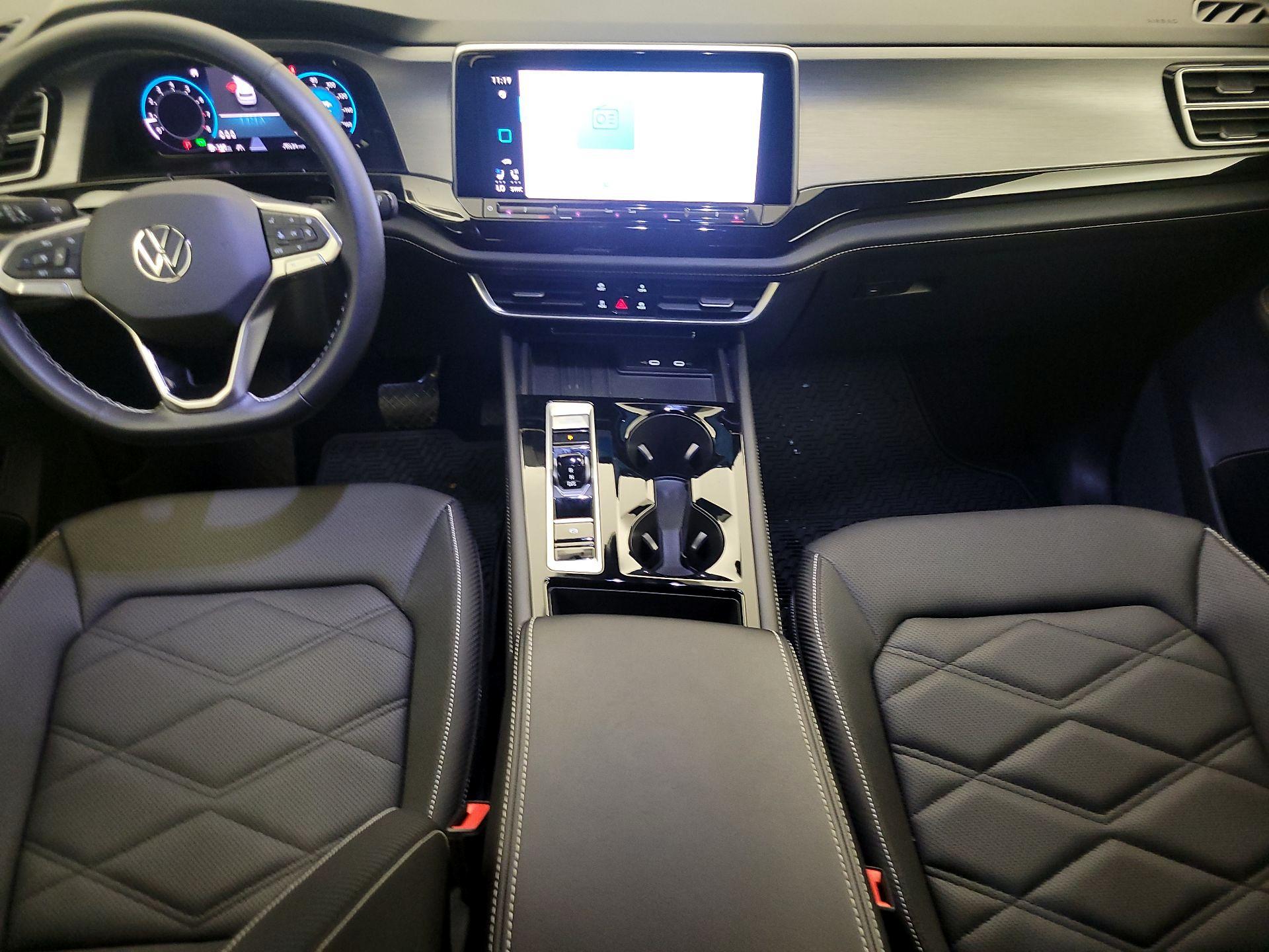 Thumbnail: 2025 Volkswagen Atlas - 9