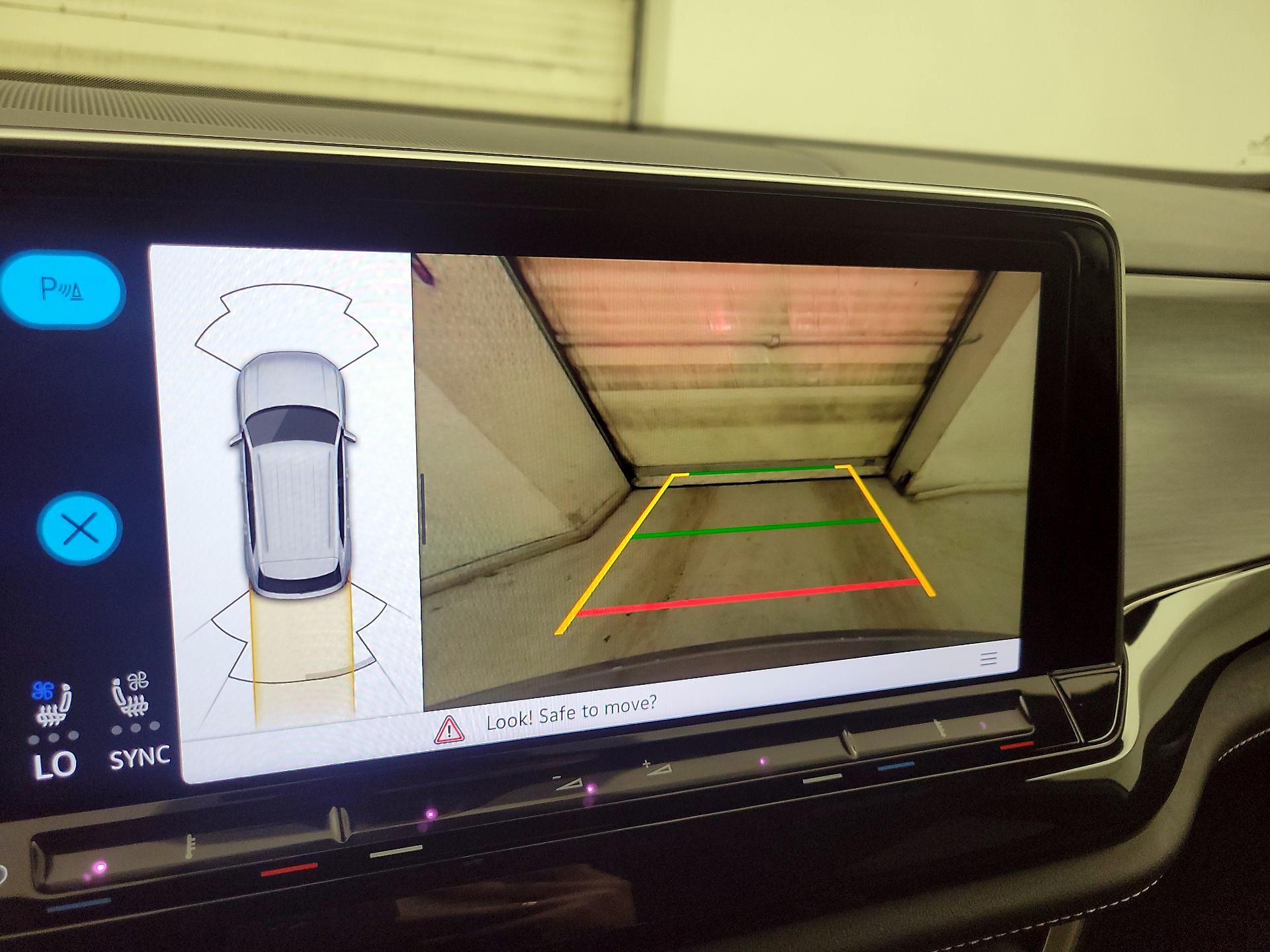 Thumbnail: 2025 Volkswagen Atlas - 14