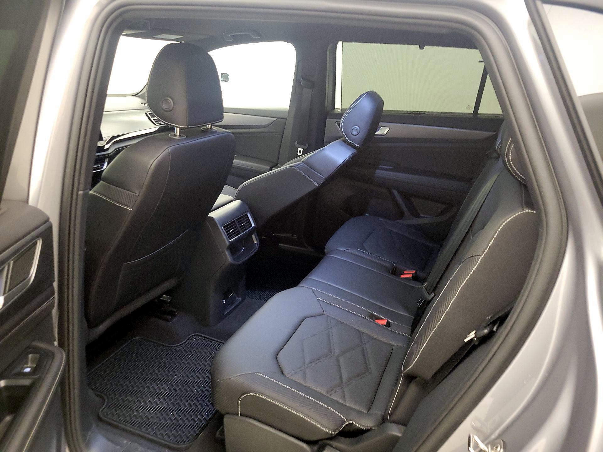 Thumbnail: 2025 Volkswagen Atlas - 19