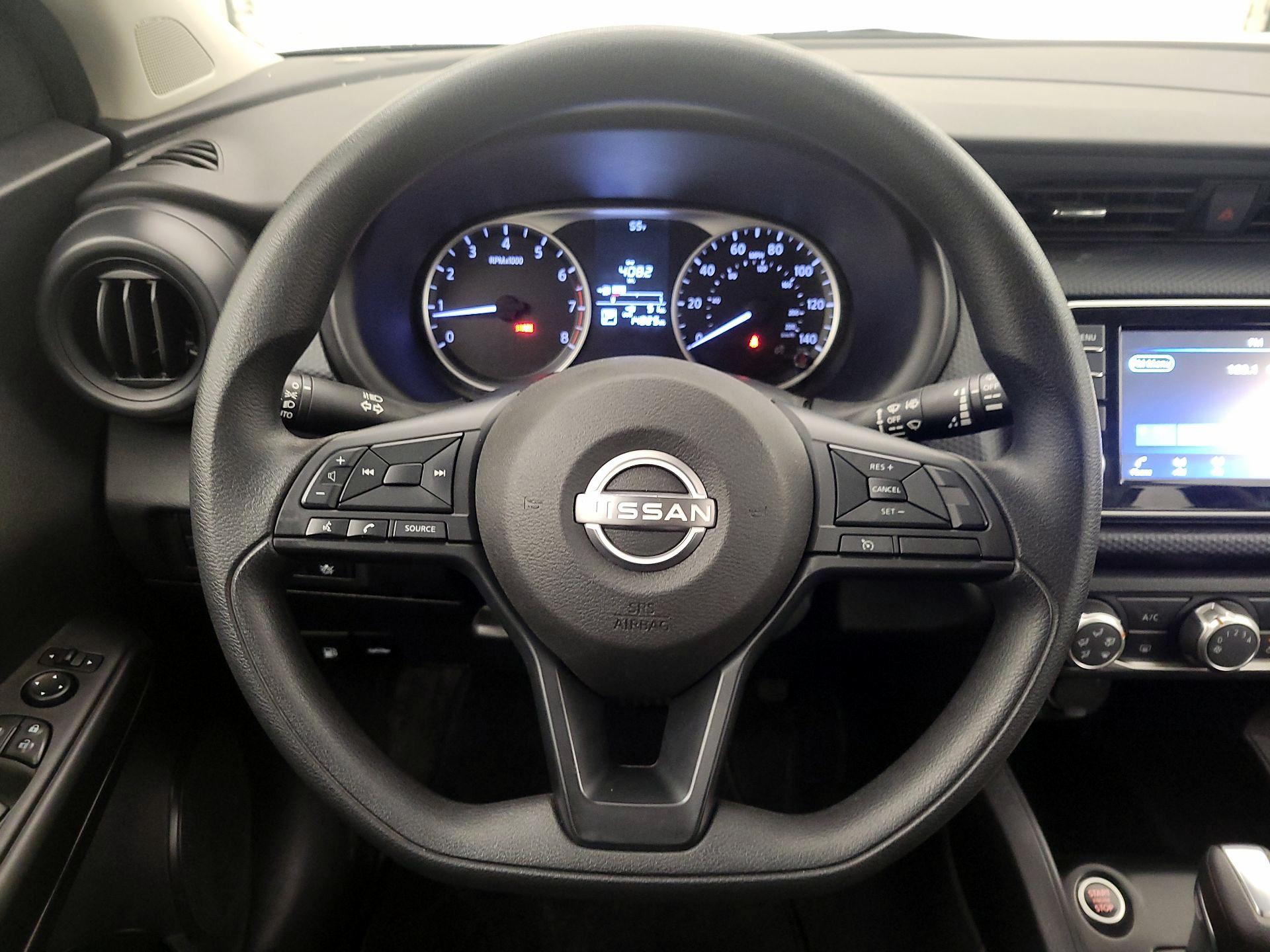 Thumbnail: 2023 Nissan Kicks - 10