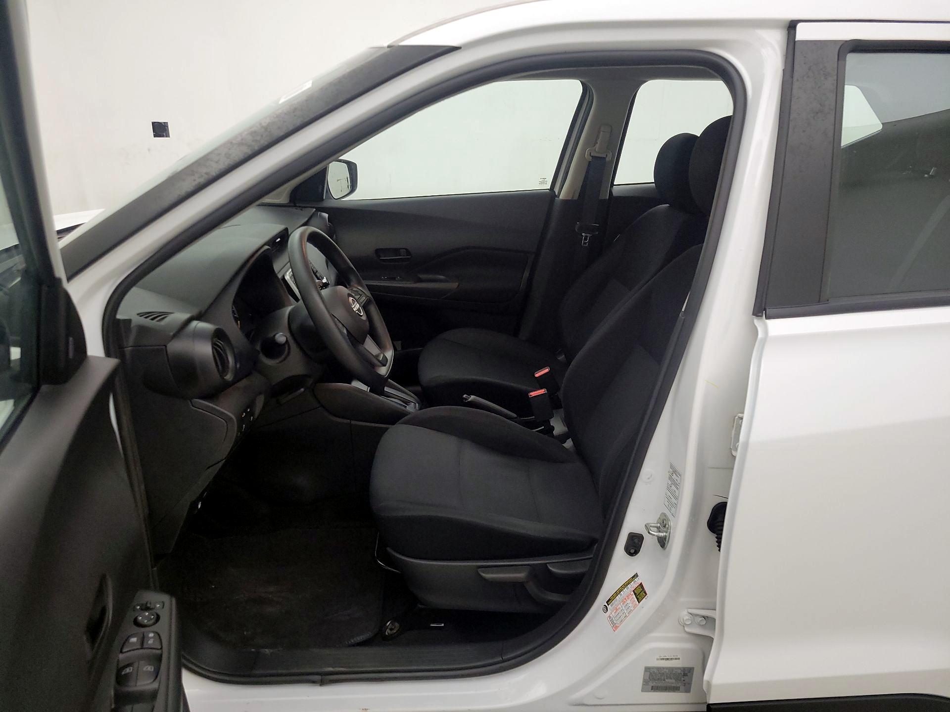 Thumbnail: 2023 Nissan Kicks - 11