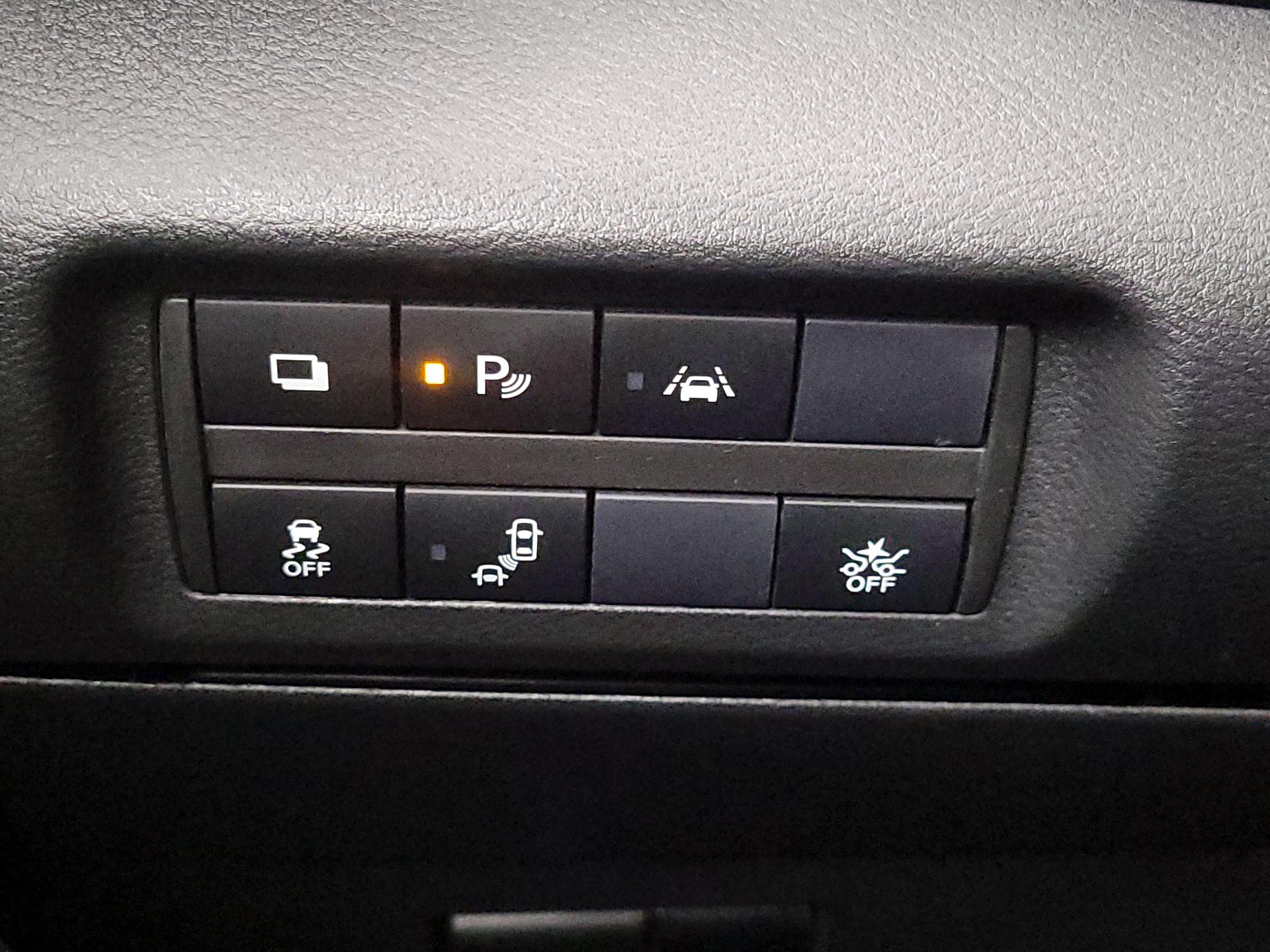 Thumbnail: 2023 Nissan Kicks - 13