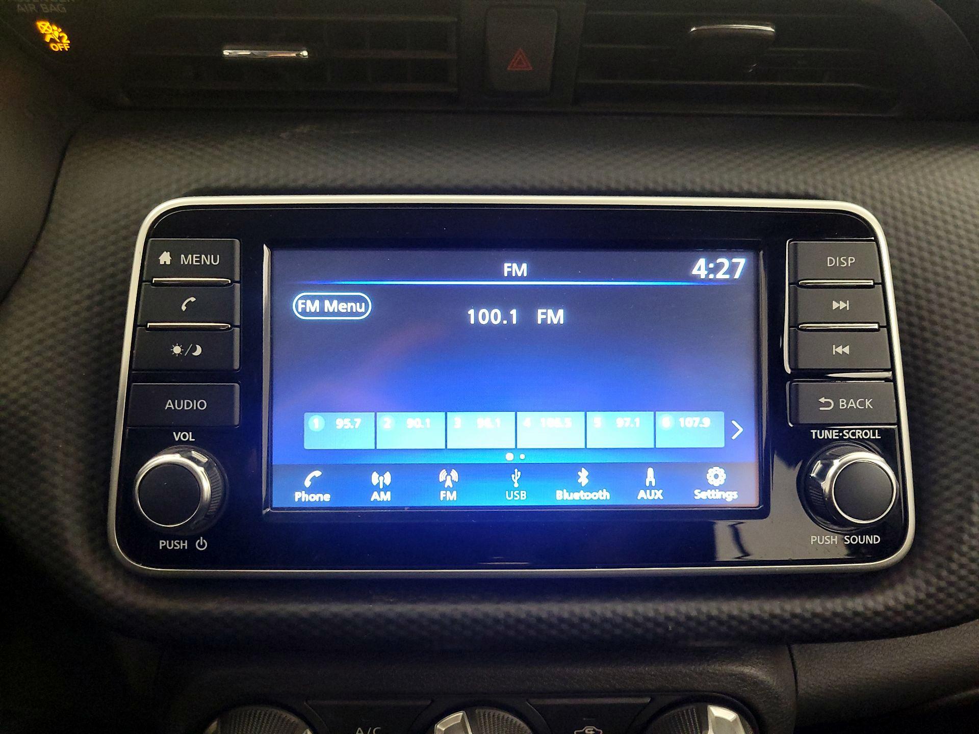 Thumbnail: 2023 Nissan Kicks - 15