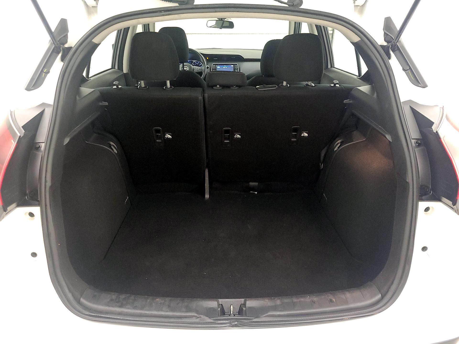 Thumbnail: 2023 Nissan Kicks - 20