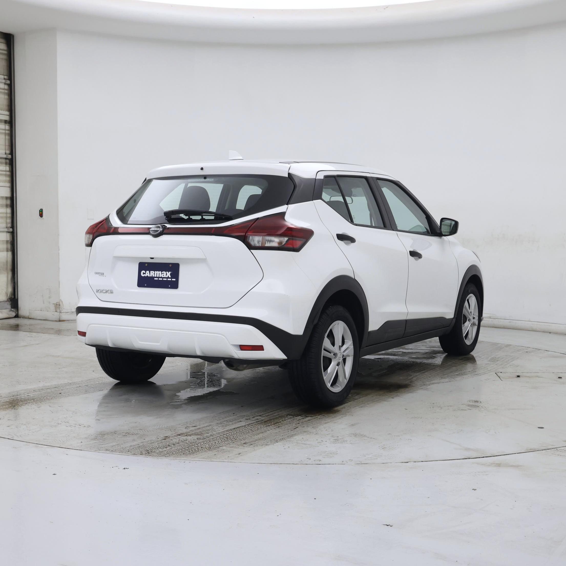 Thumbnail: 2023 Nissan Kicks - 8