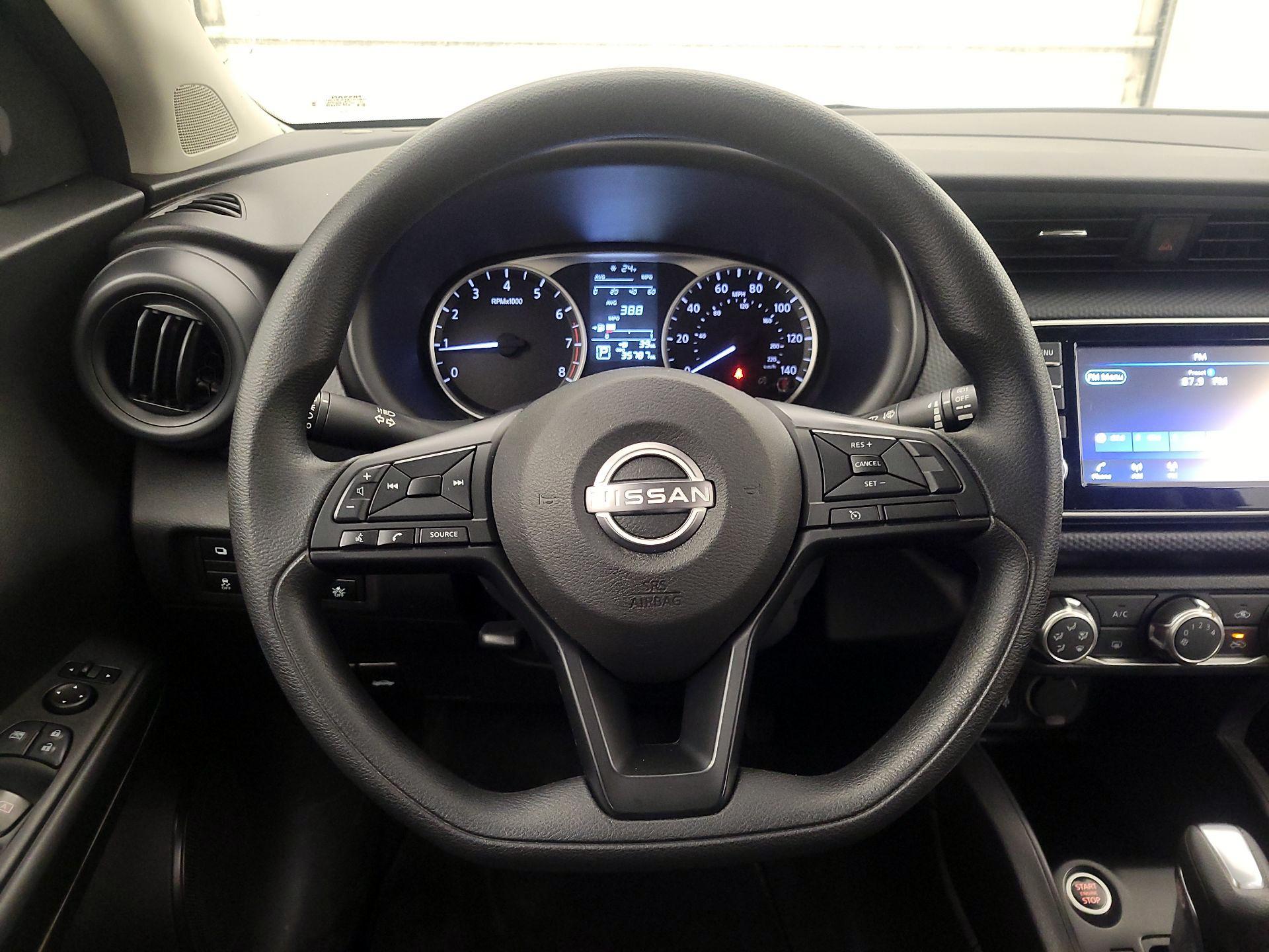 Thumbnail: 2023 Nissan Kicks - 10