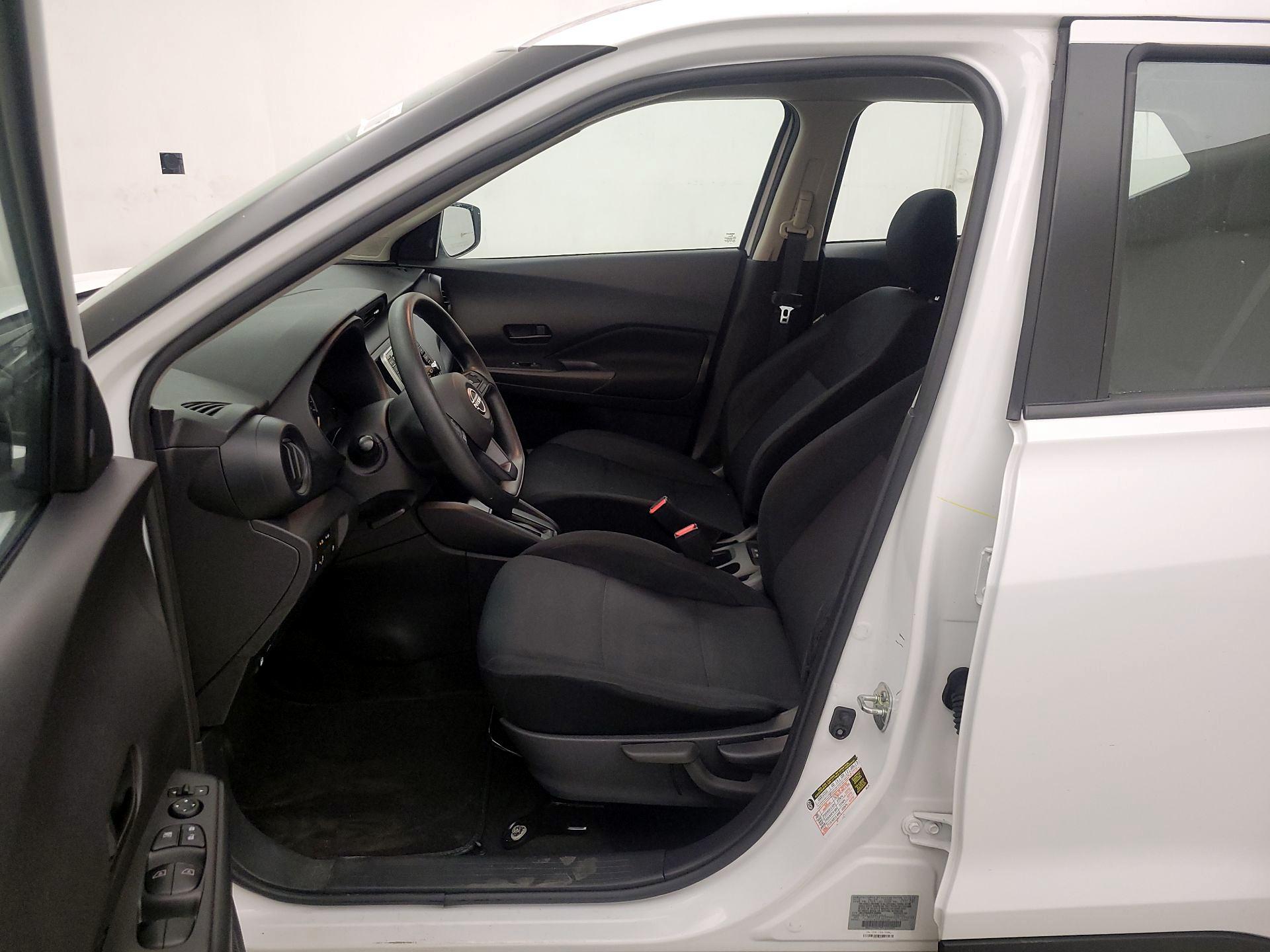 Thumbnail: 2023 Nissan Kicks - 11