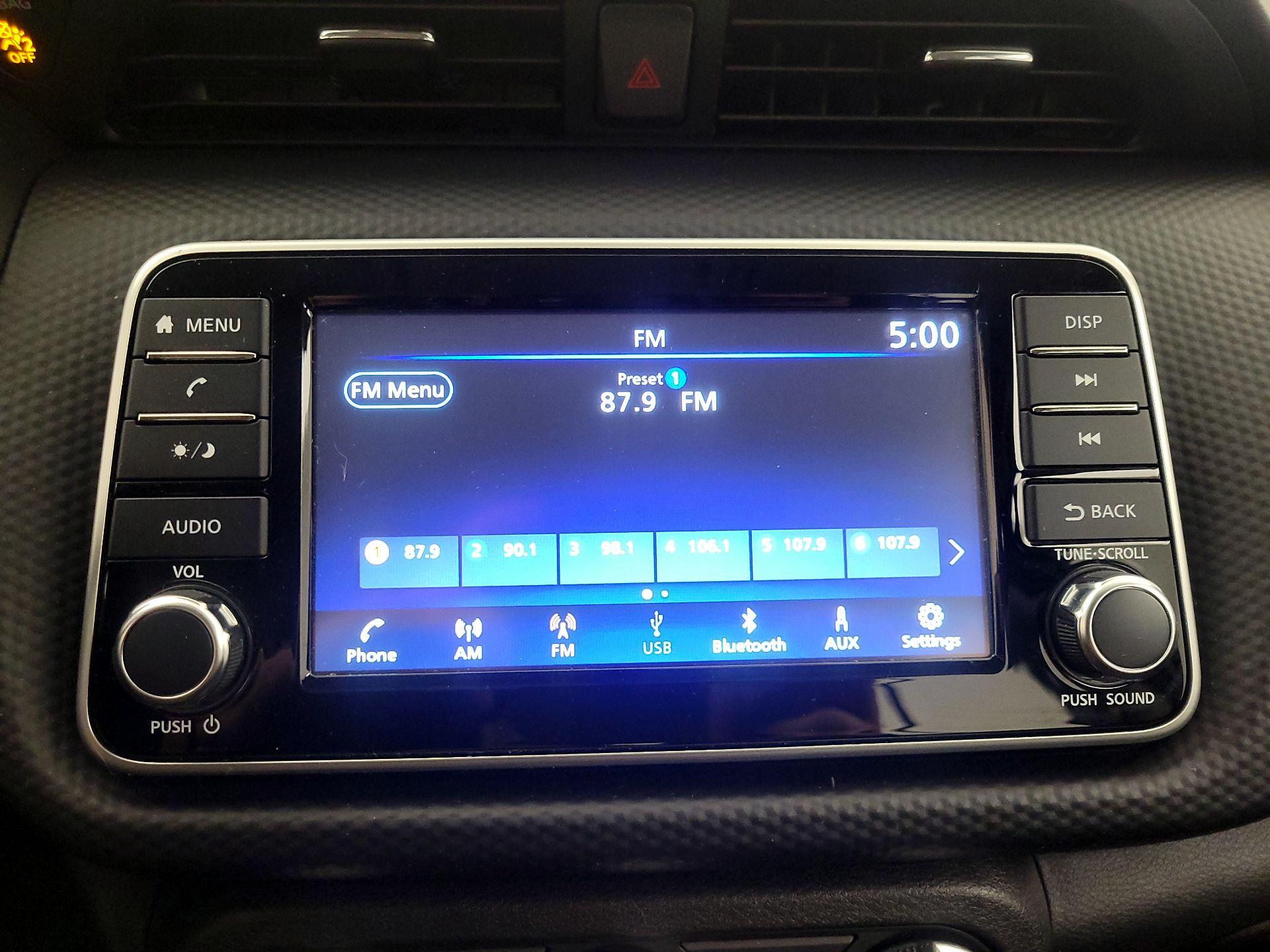 Thumbnail: 2023 Nissan Kicks - 15