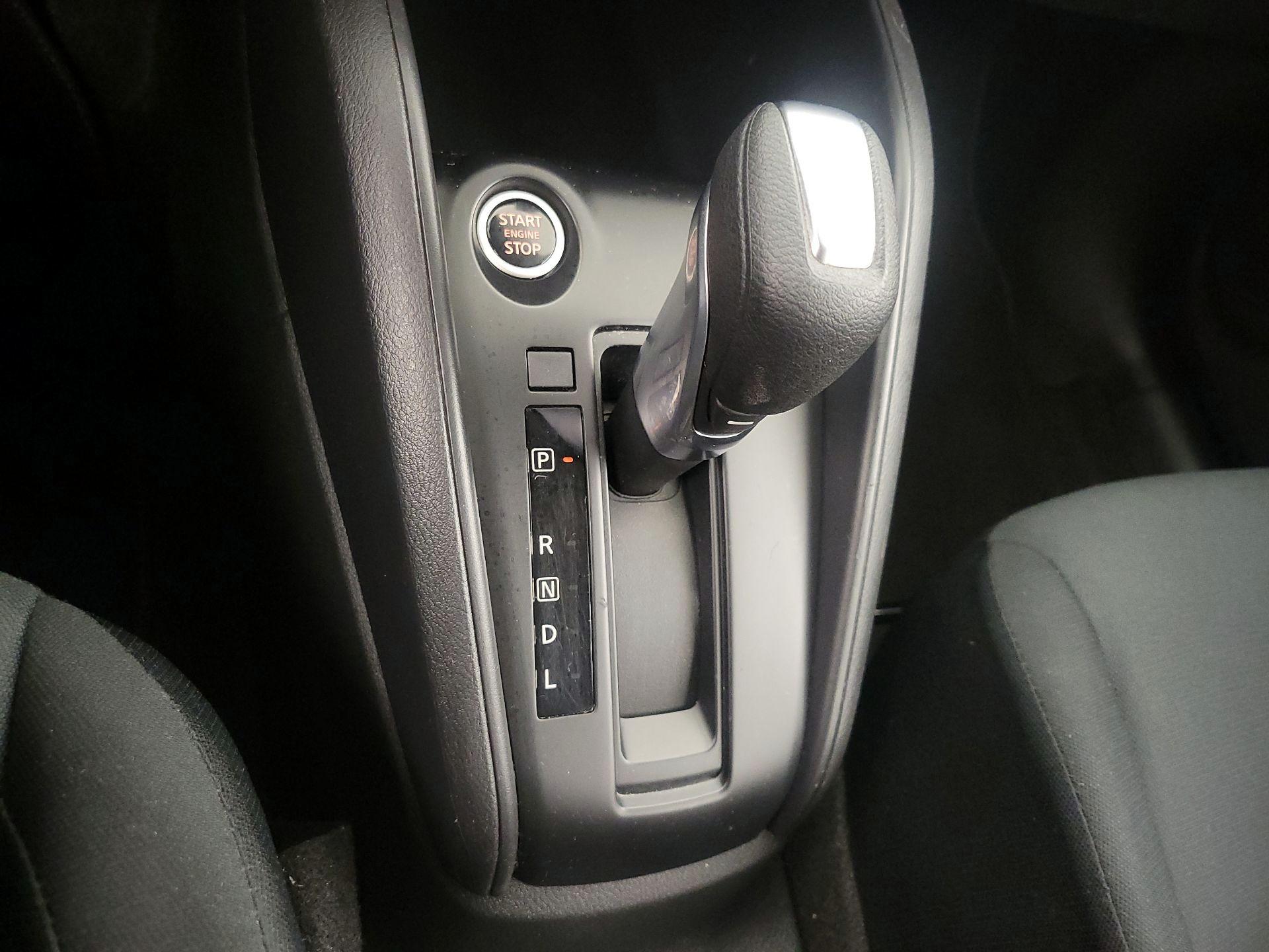 Thumbnail: 2023 Nissan Kicks - 17