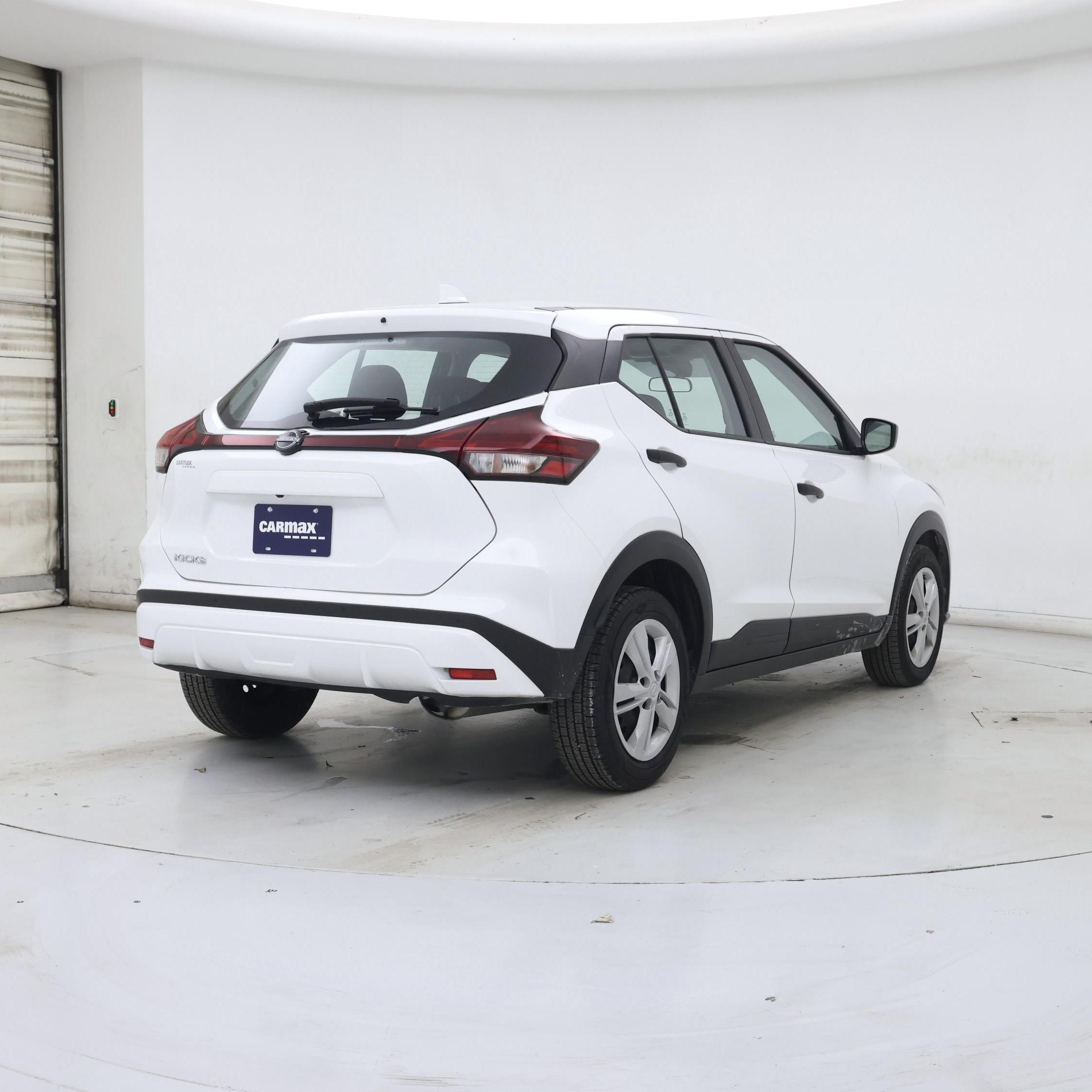 Thumbnail: 2023 Nissan Kicks - 8