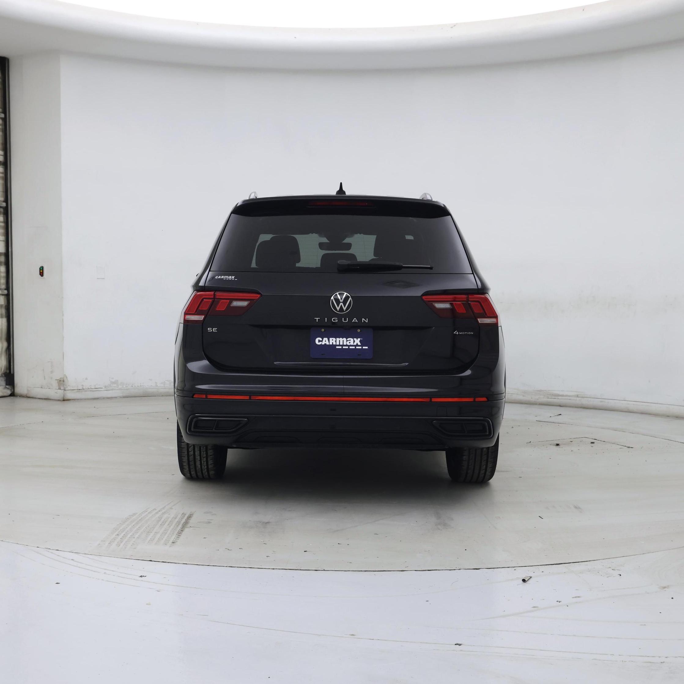 Thumbnail: 2022 Volkswagen Tiguan - 6