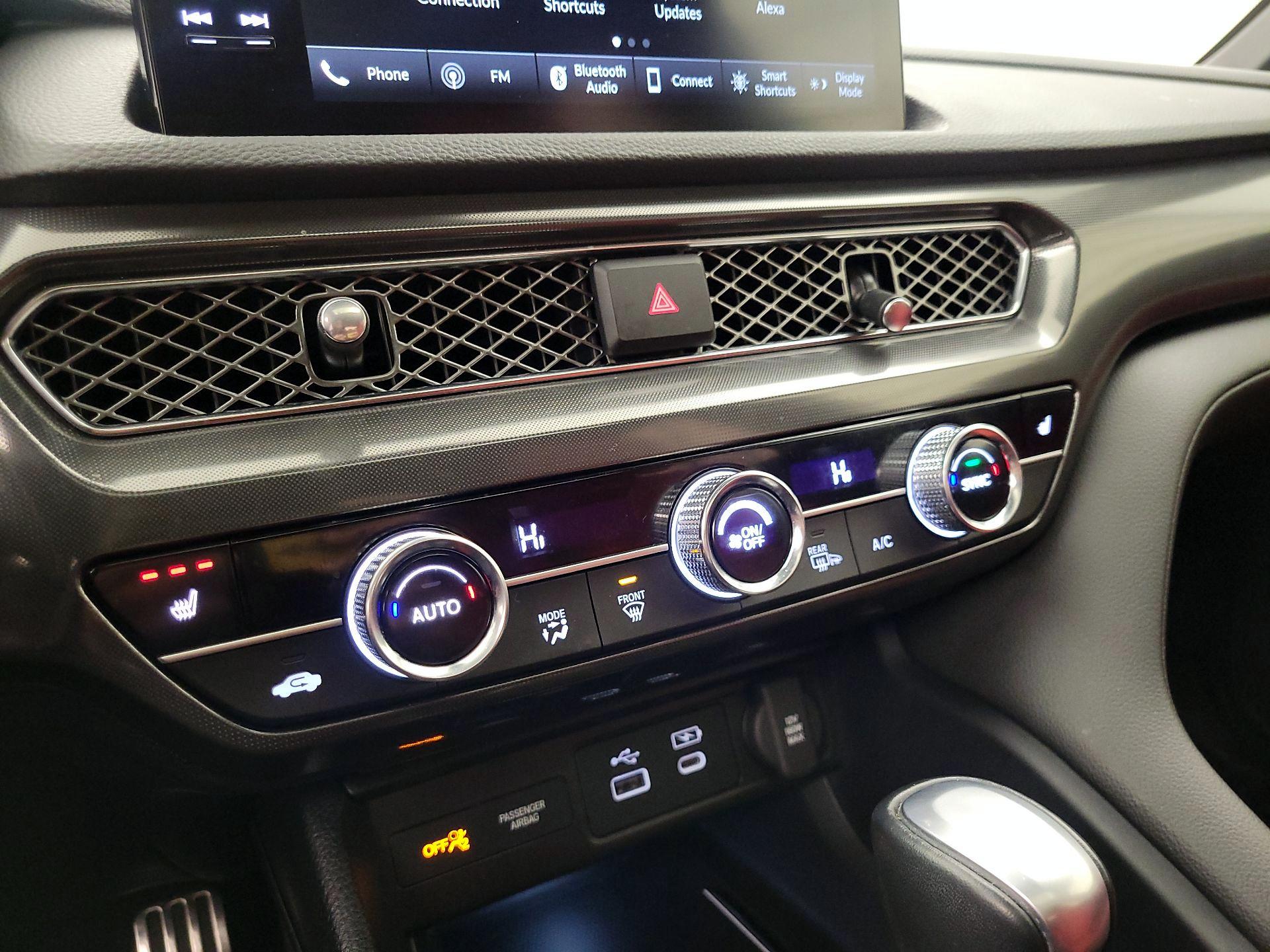 Thumbnail: 2023 Acura Integra - 16