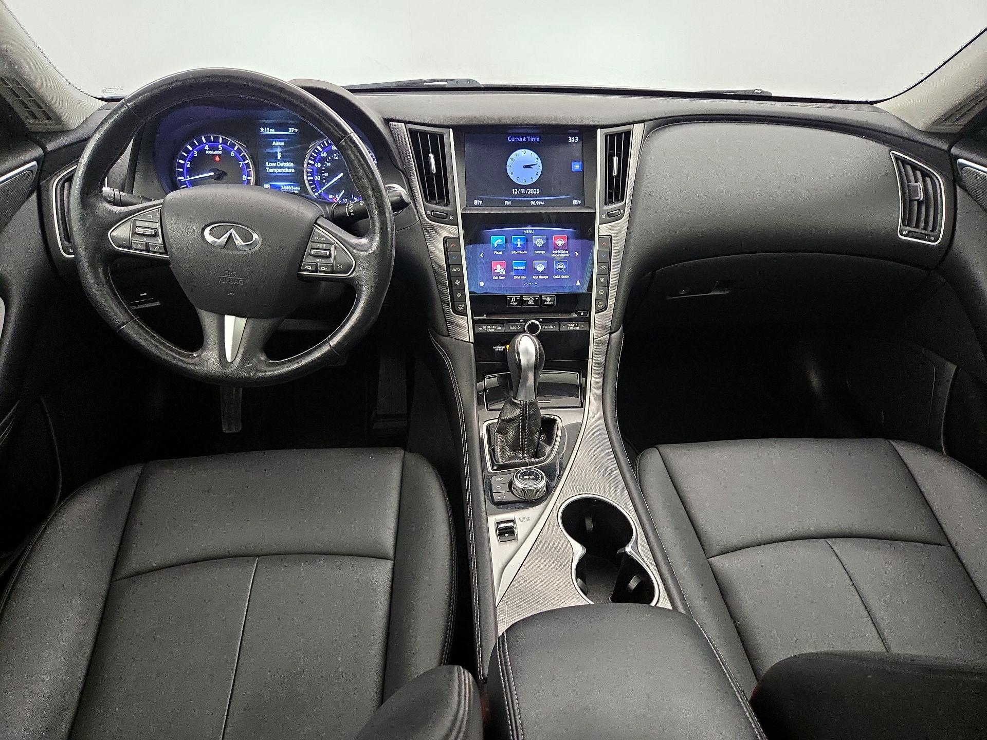 Thumbnail: 2015 INFINITI Q50 - 9