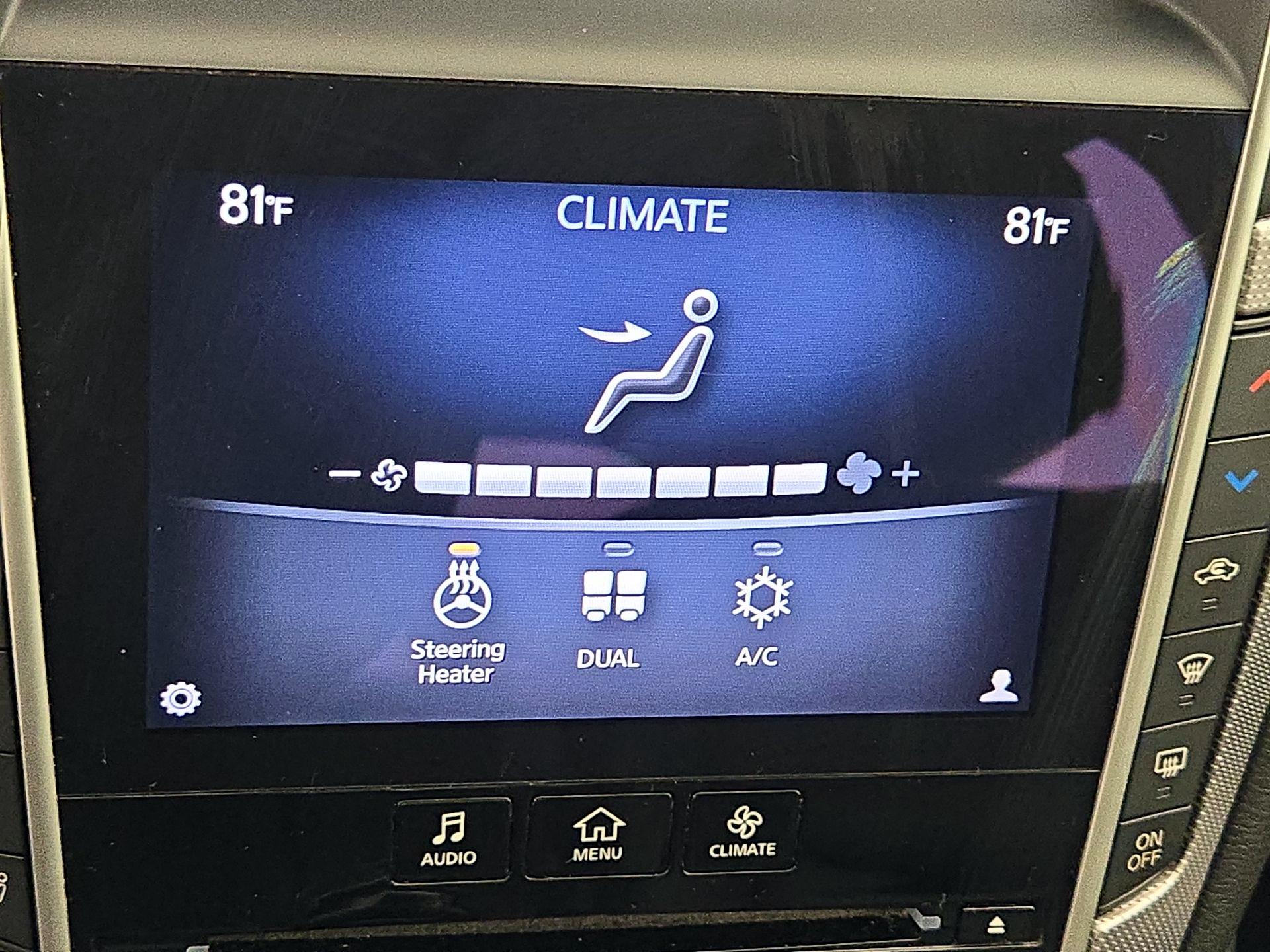 Thumbnail: 2015 INFINITI Q50 - 16