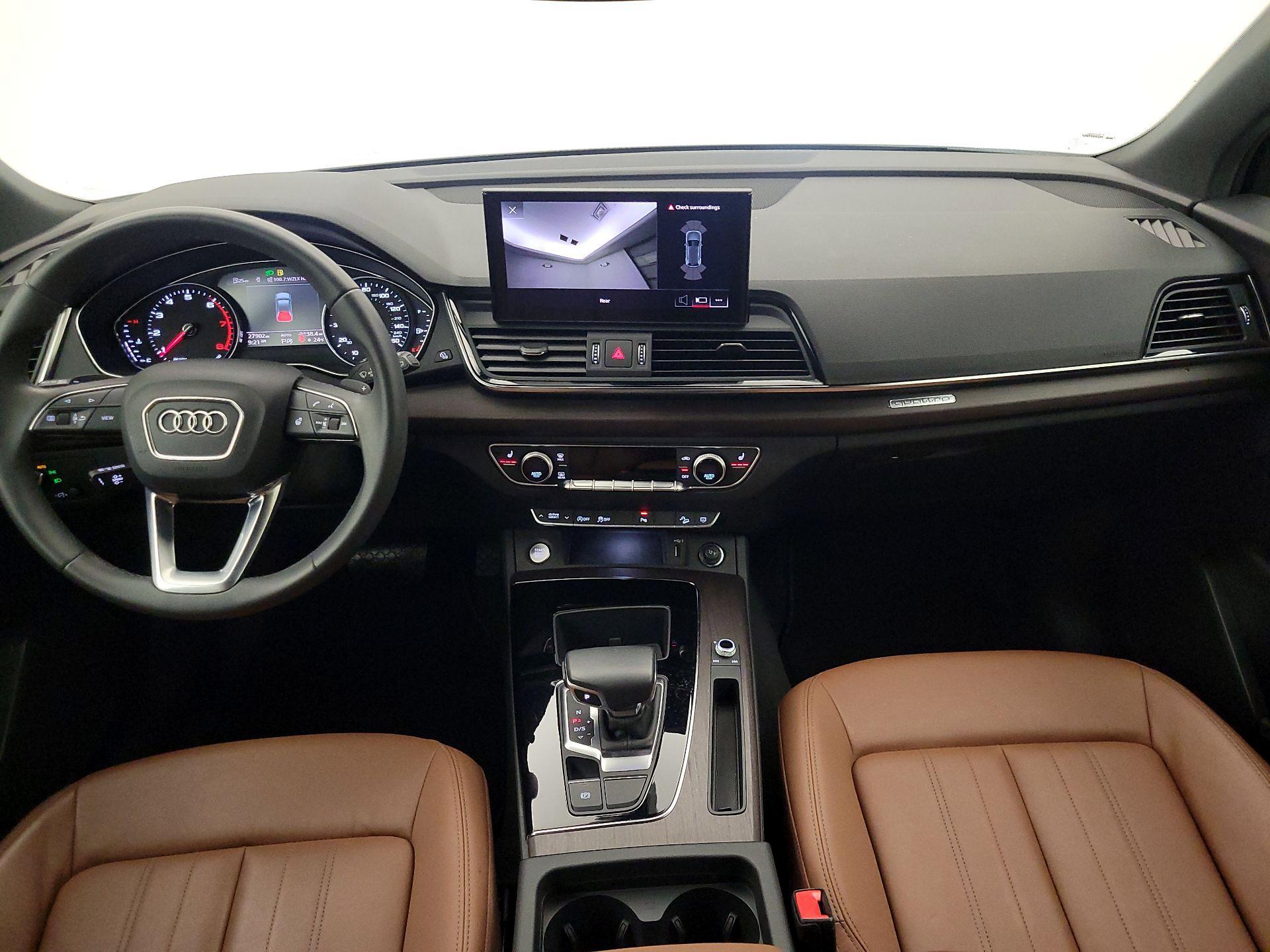 Thumbnail: 2023 Audi Q5 - 9