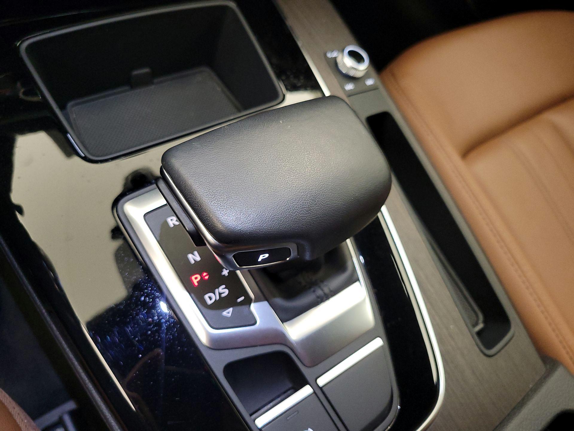 Thumbnail: 2023 Audi Q5 - 17