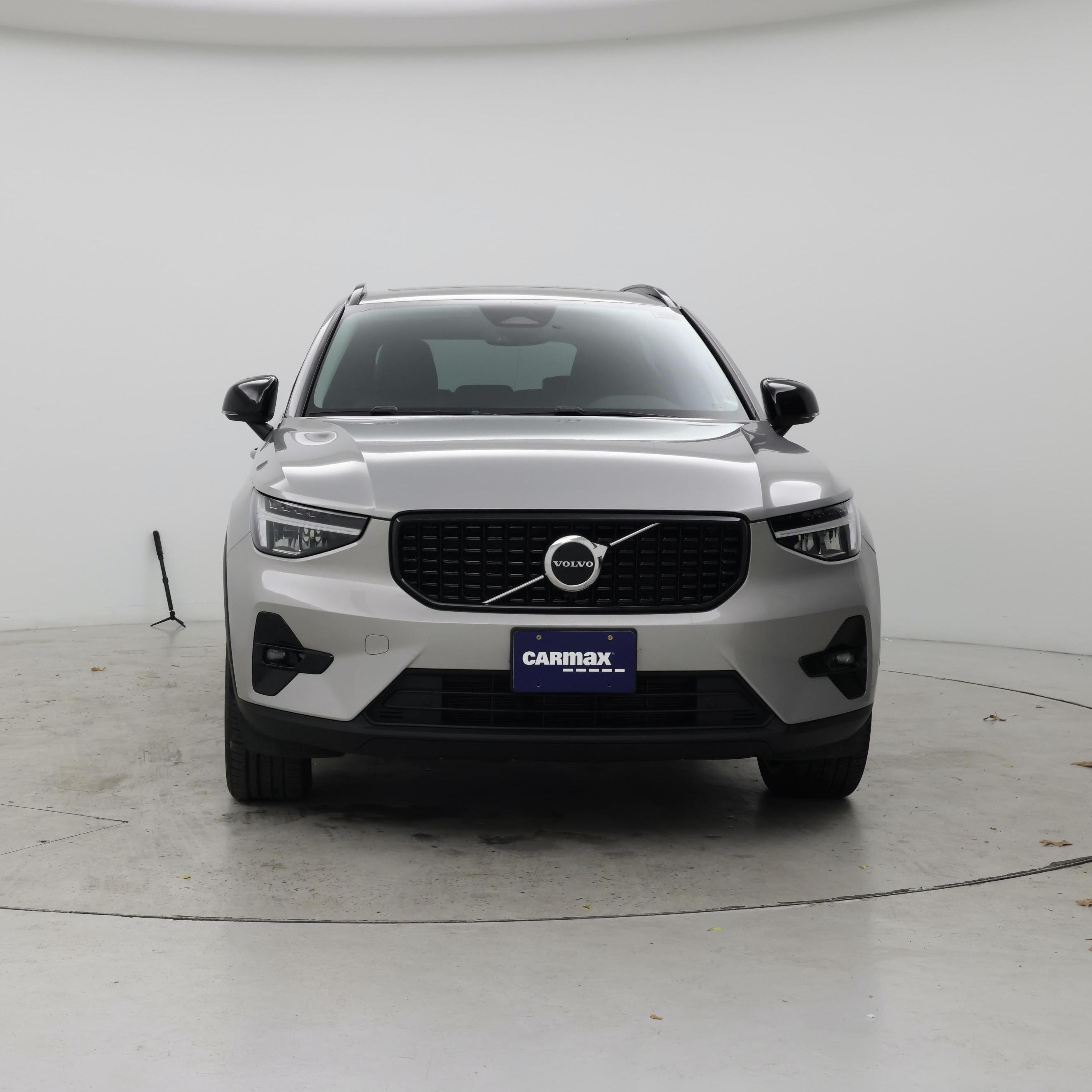 Thumbnail: 2023 Volvo XC40 - 5