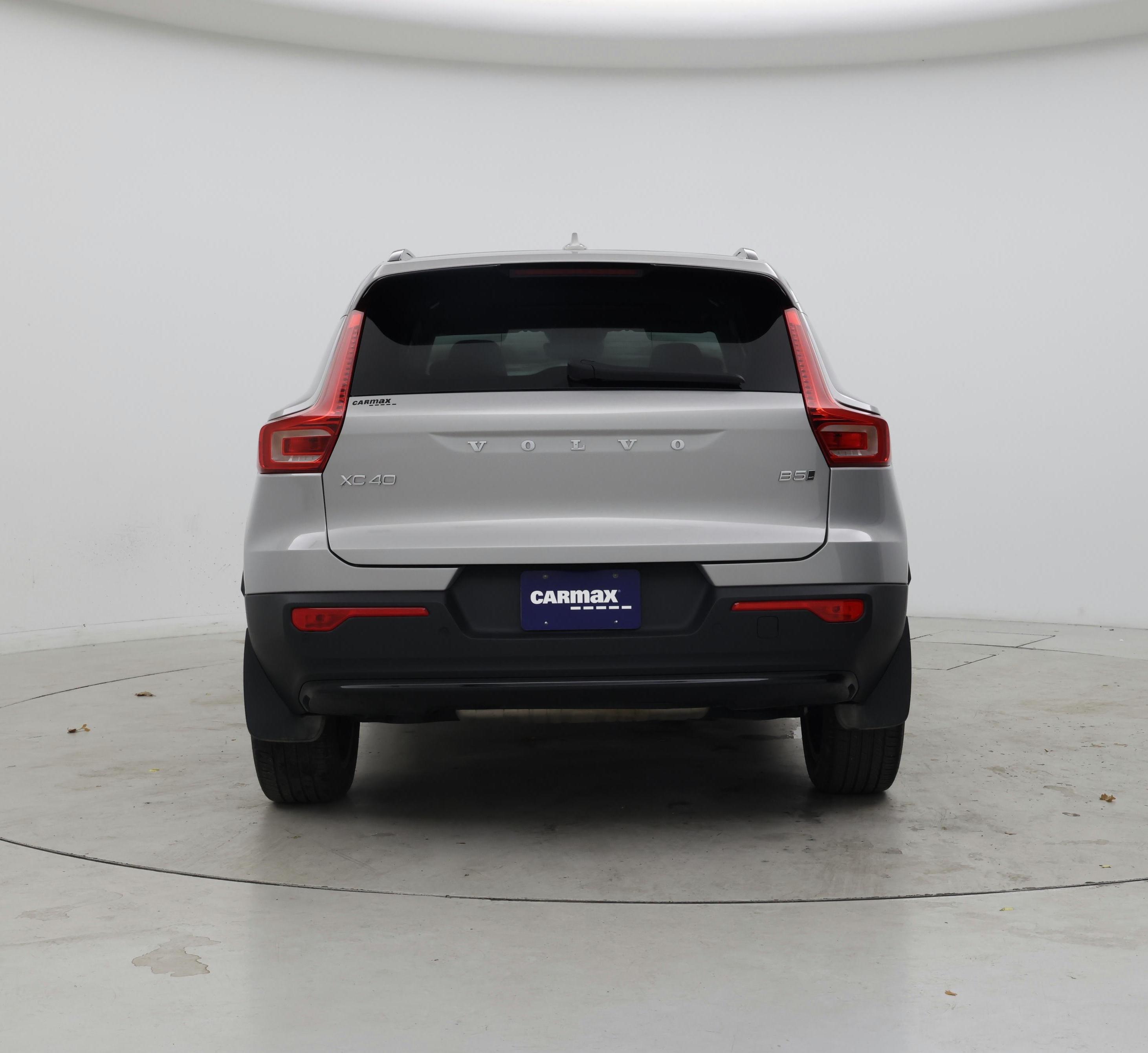 Thumbnail: 2023 Volvo XC40 - 6