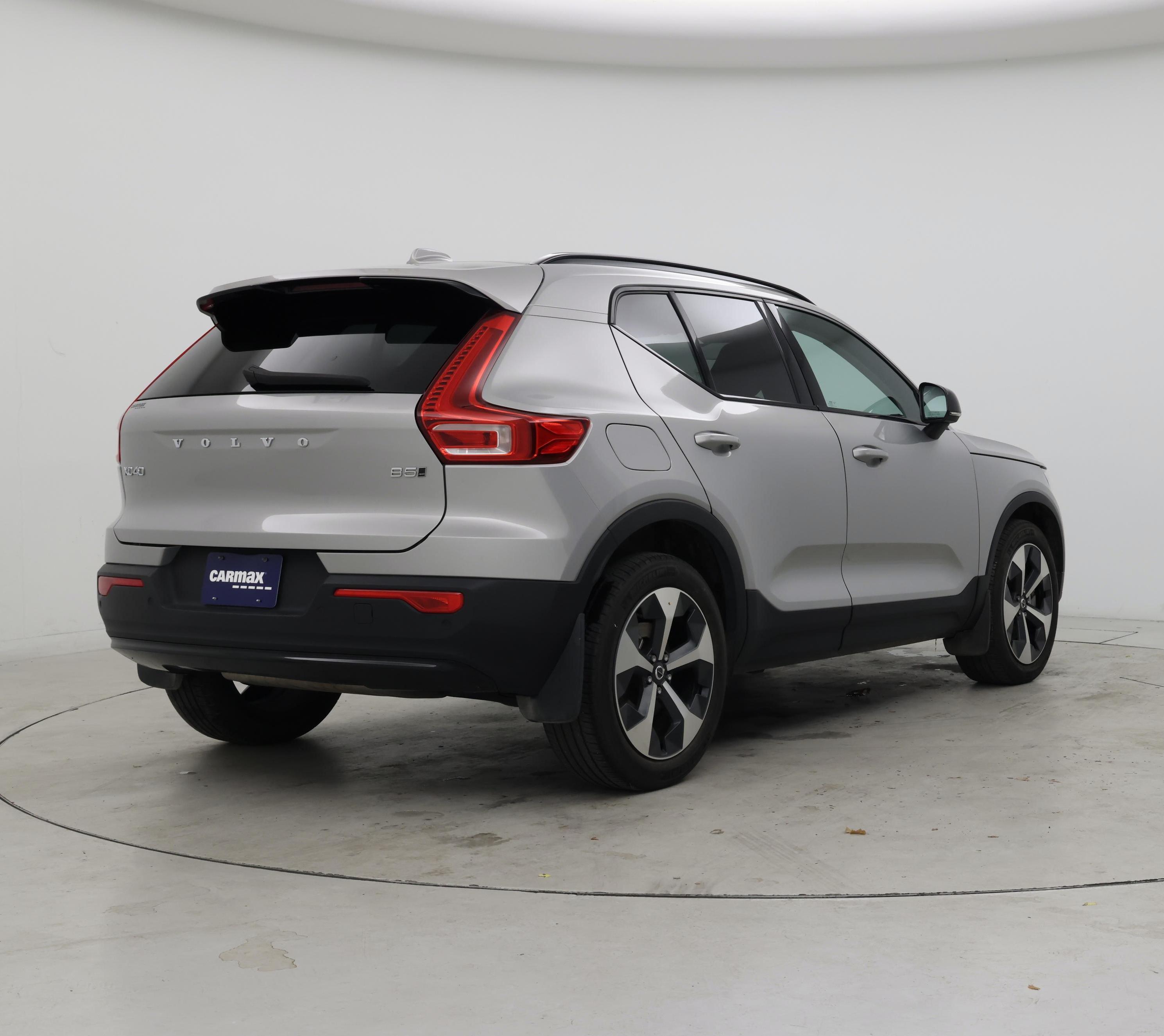 Thumbnail: 2023 Volvo XC40 - 8