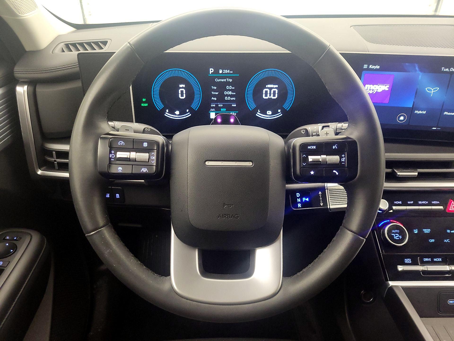 Thumbnail: 2024 Hyundai Santa Fe - 10