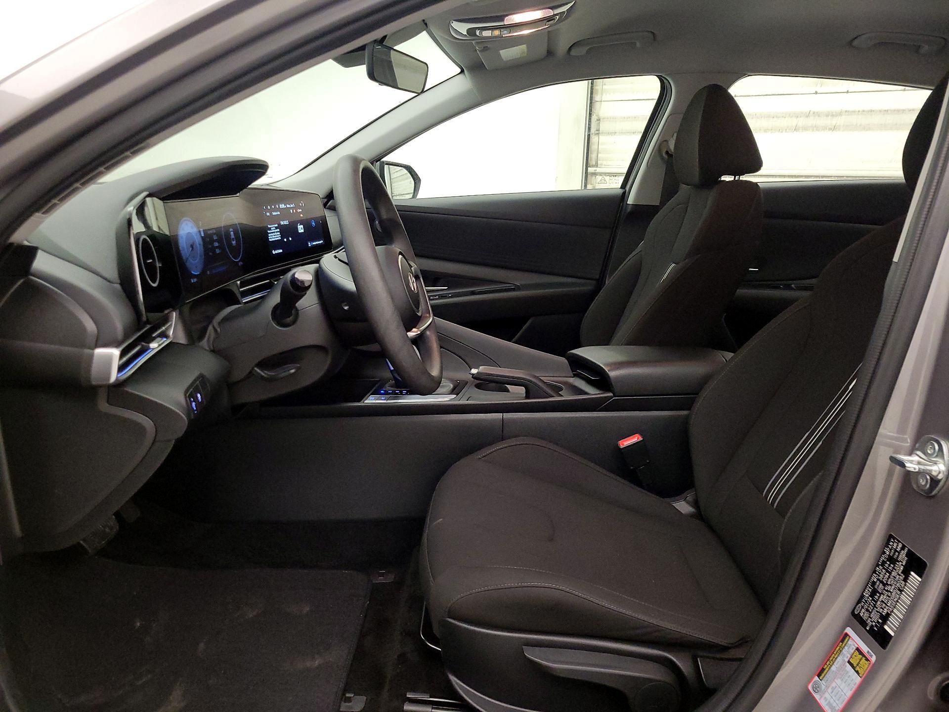 Thumbnail: 2024 Hyundai Elantra - 11