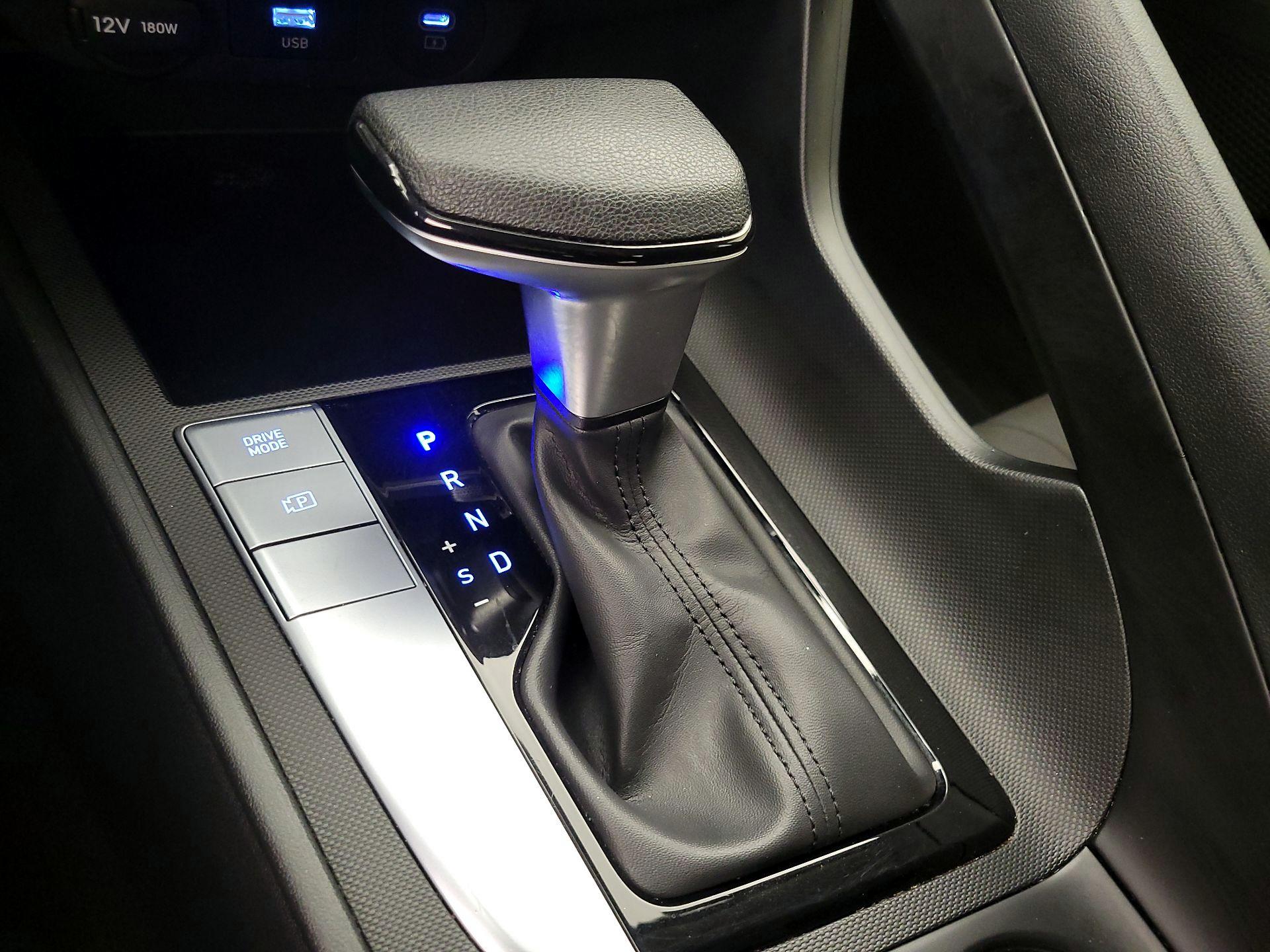 Thumbnail: 2024 Hyundai Elantra - 18