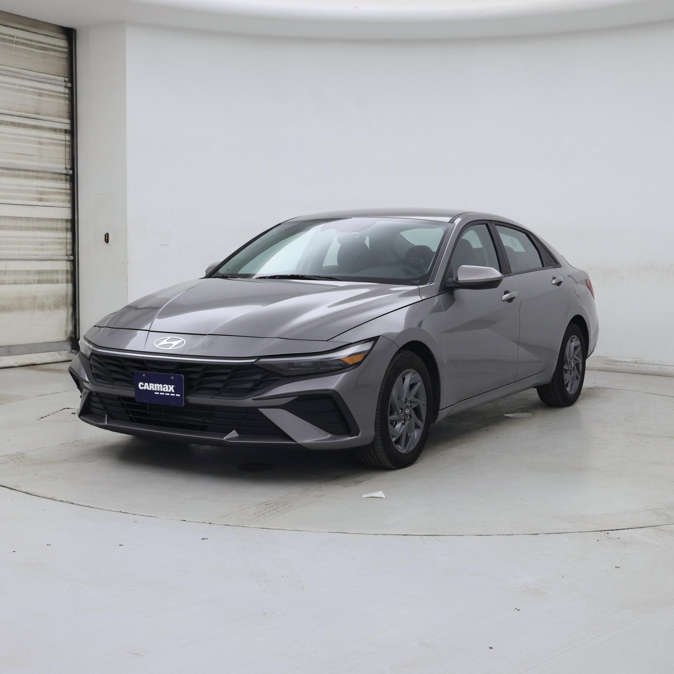 Thumbnail: 2024 Hyundai Elantra - 4