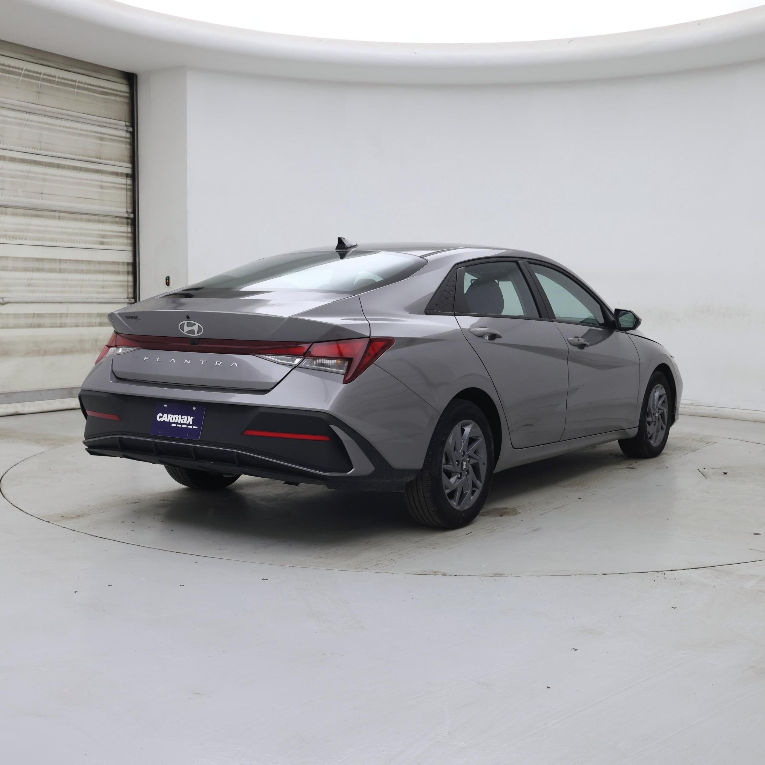 Thumbnail: 2024 Hyundai Elantra - 8