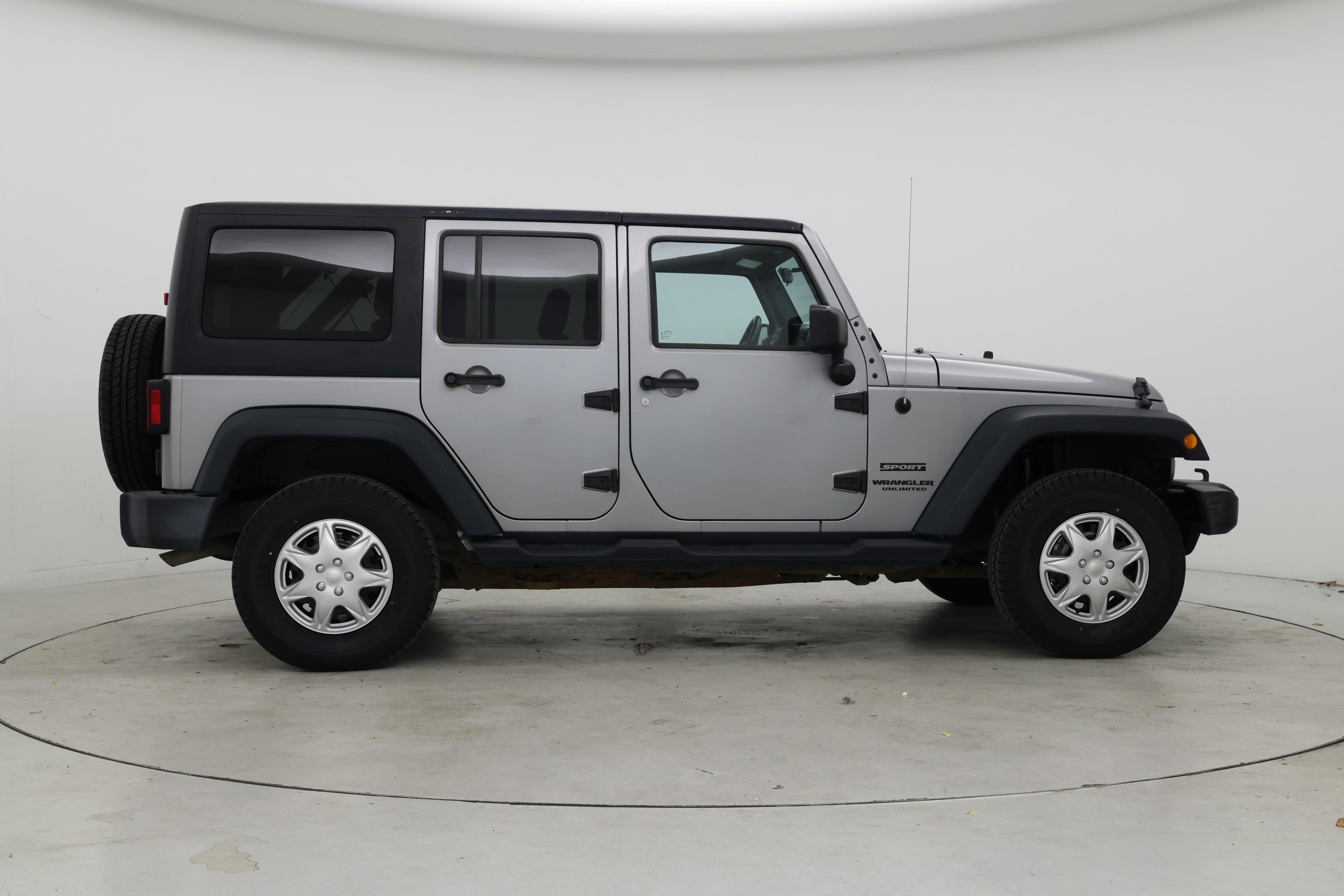 Thumbnail: 2016 Jeep Wrangler - 7