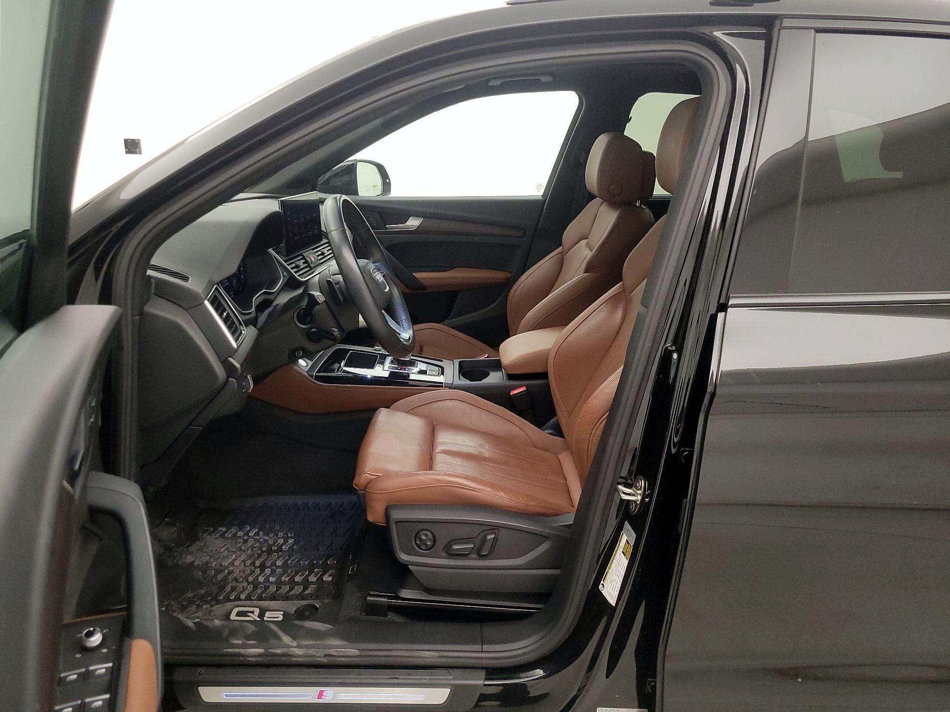 Thumbnail: 2023 Audi Q5 - 11