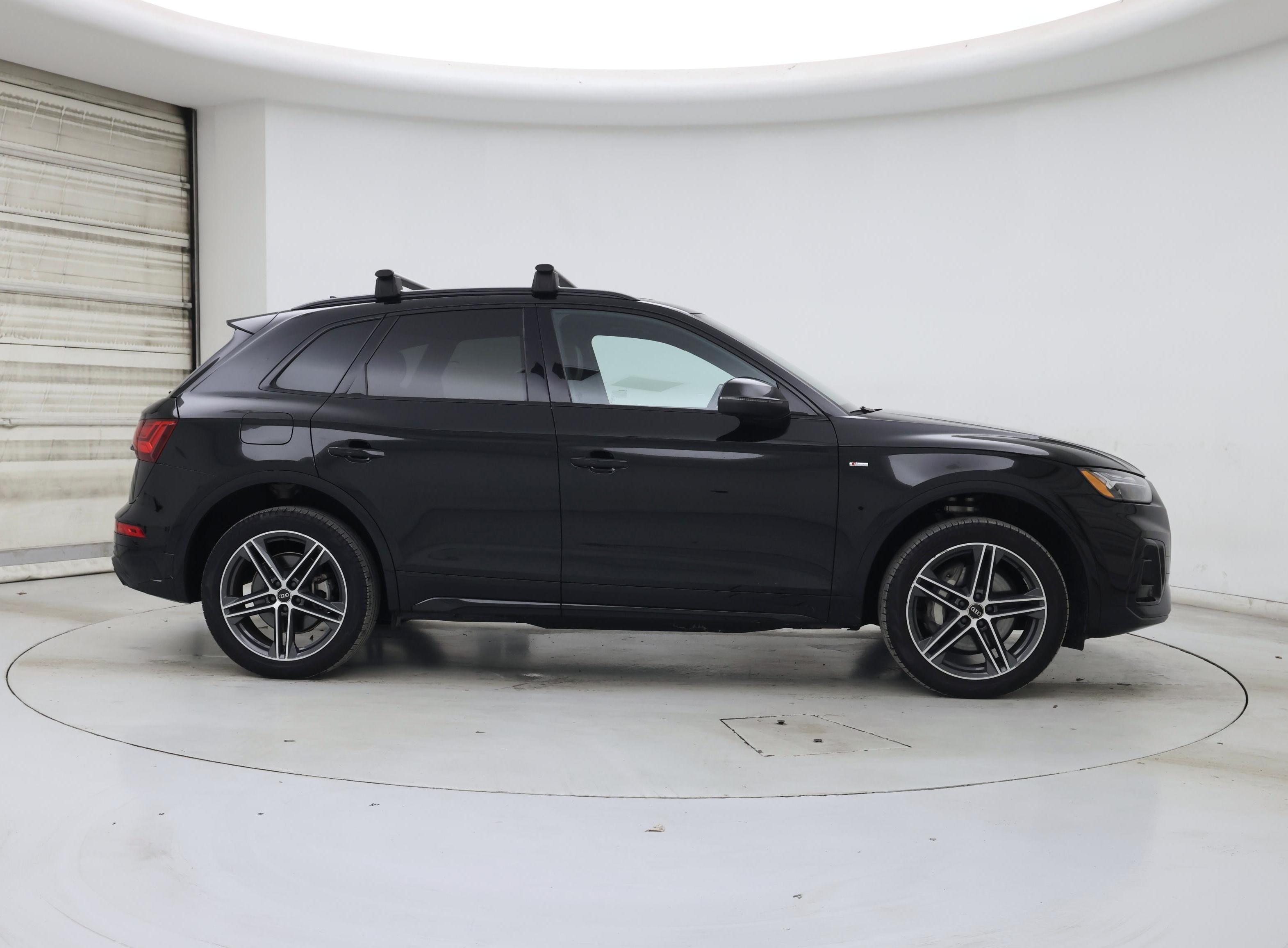 Thumbnail: 2023 Audi Q5 - 7