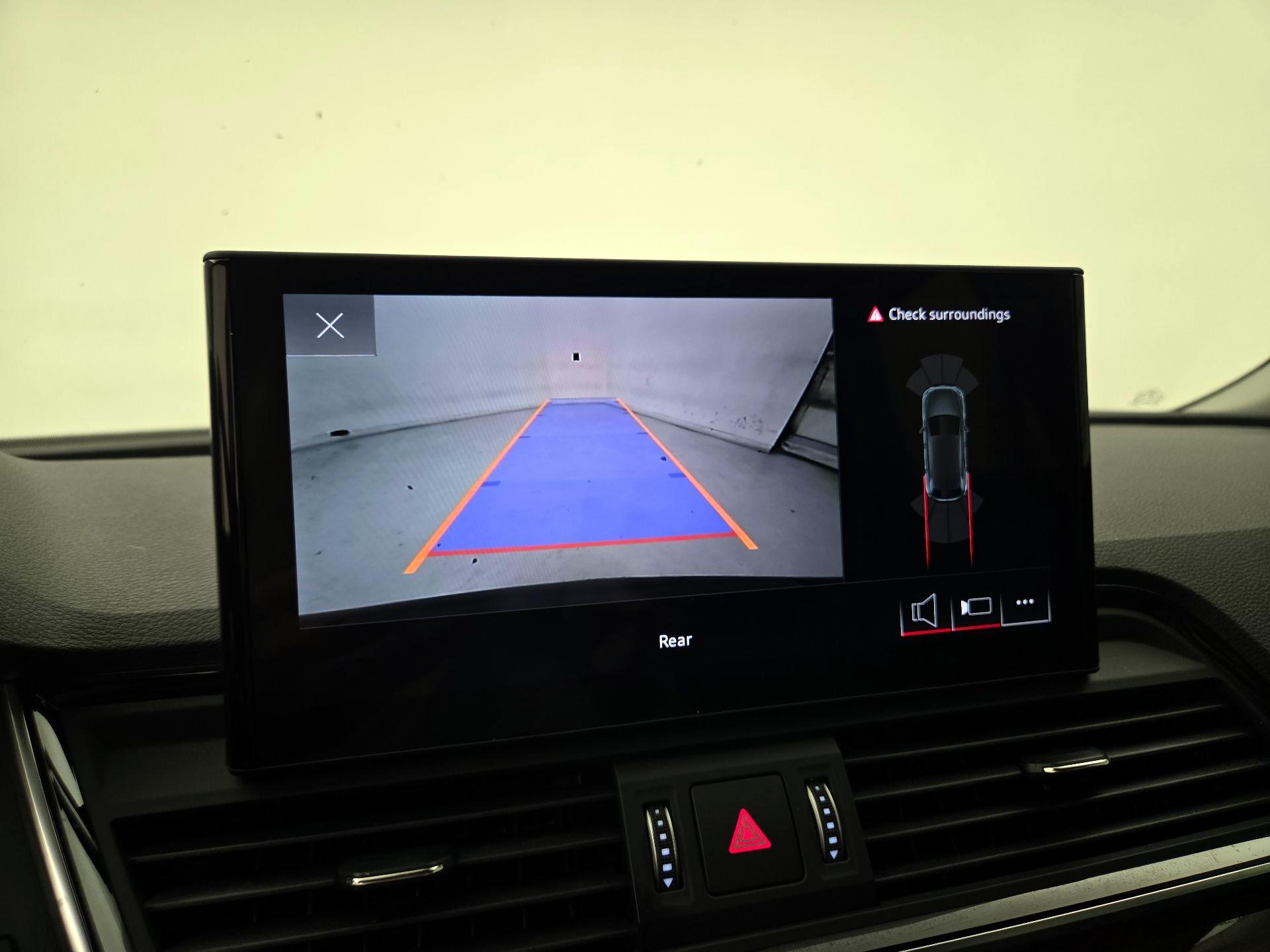 Thumbnail: 2023 Audi Q5 - 14