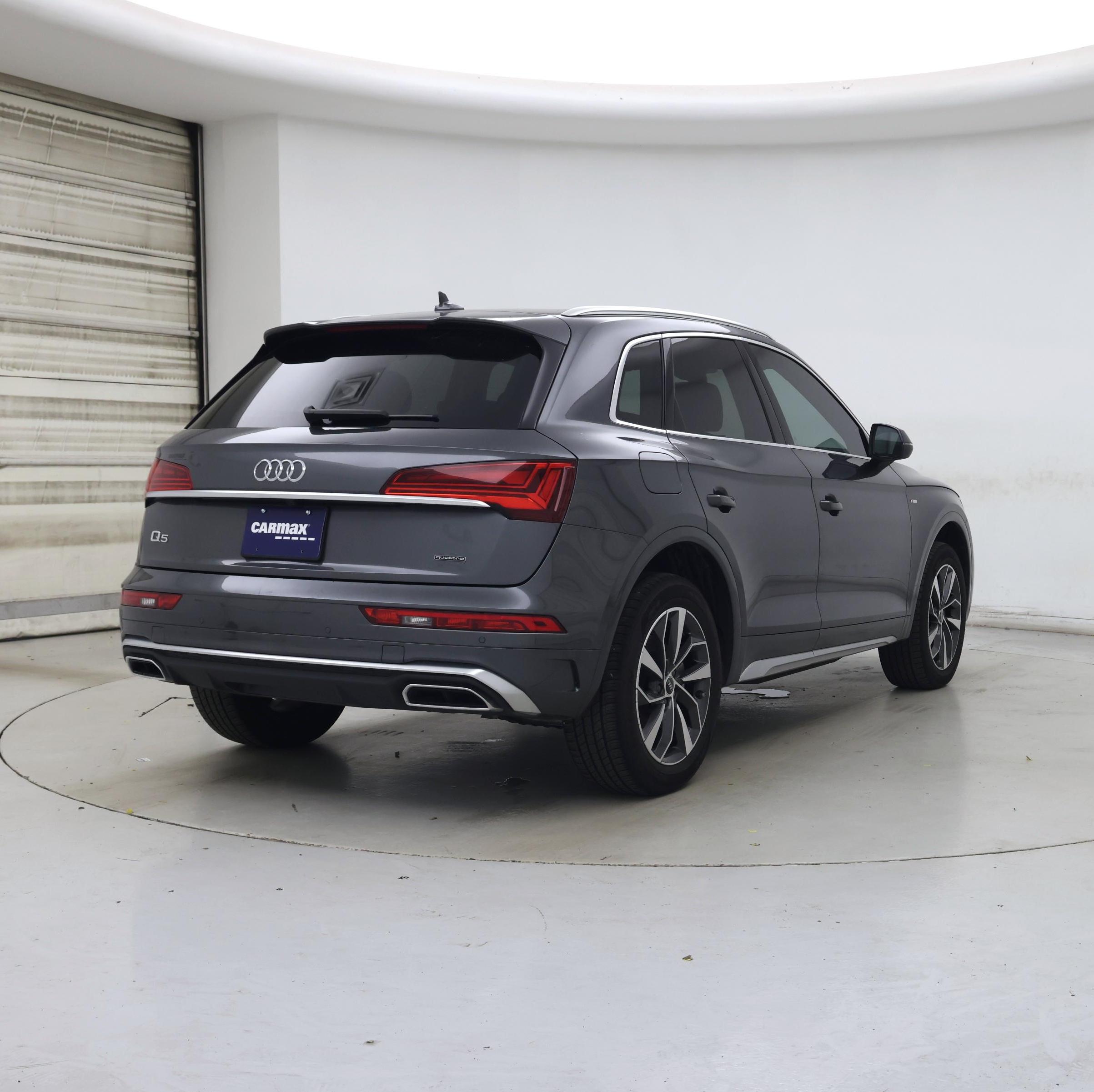 Thumbnail: 2023 Audi Q5 - 8