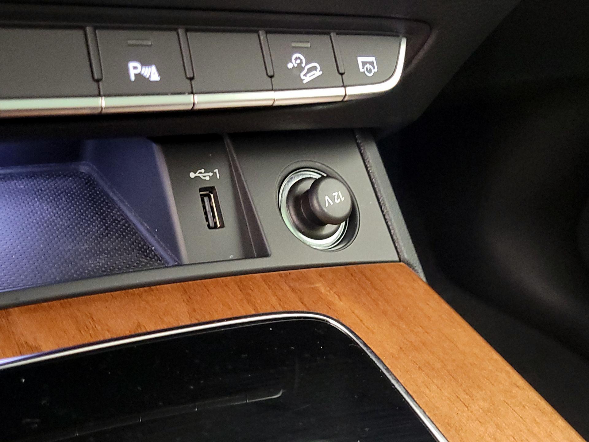 Thumbnail: 2022 Audi Q5 - 18