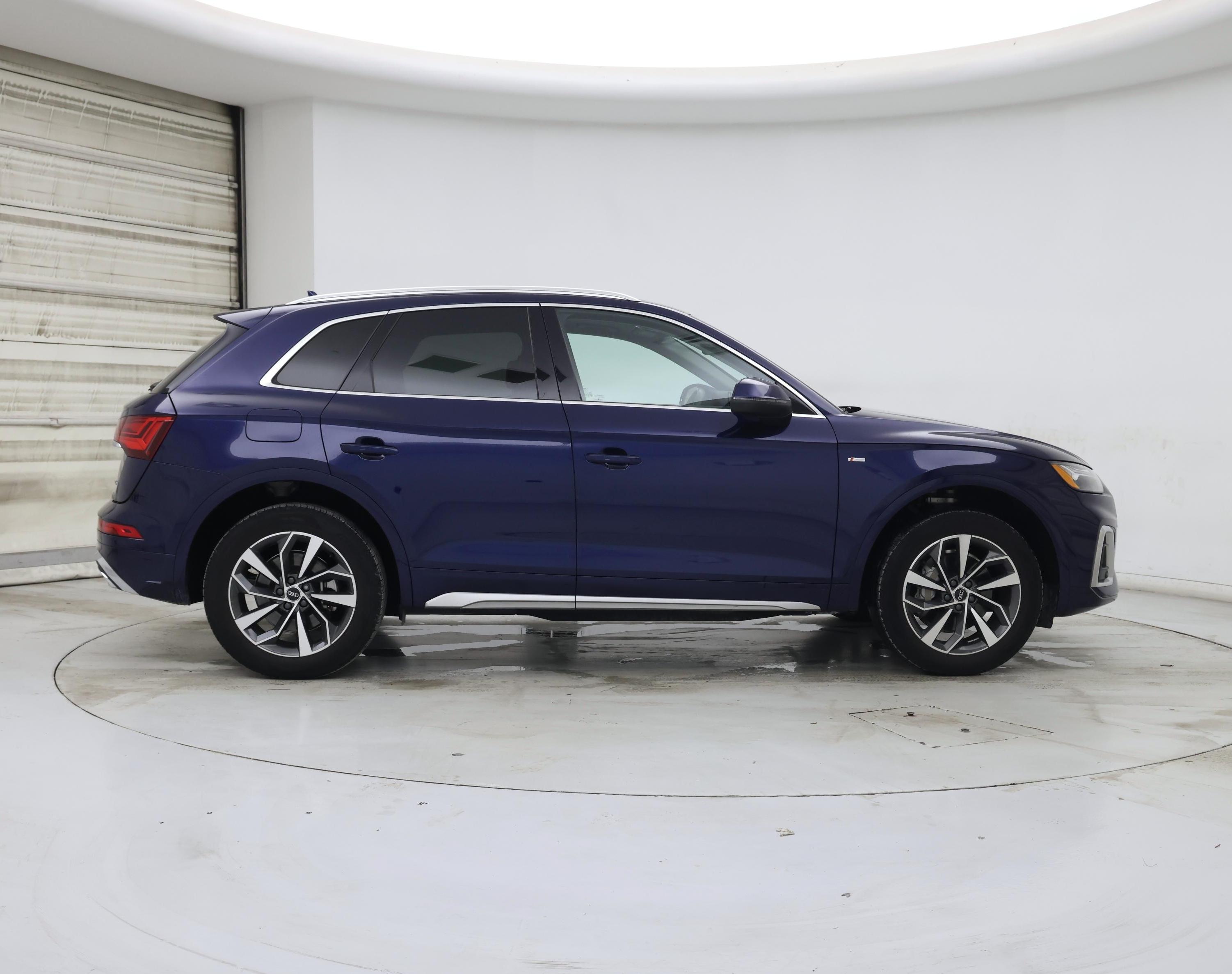 Thumbnail: 2022 Audi Q5 - 7