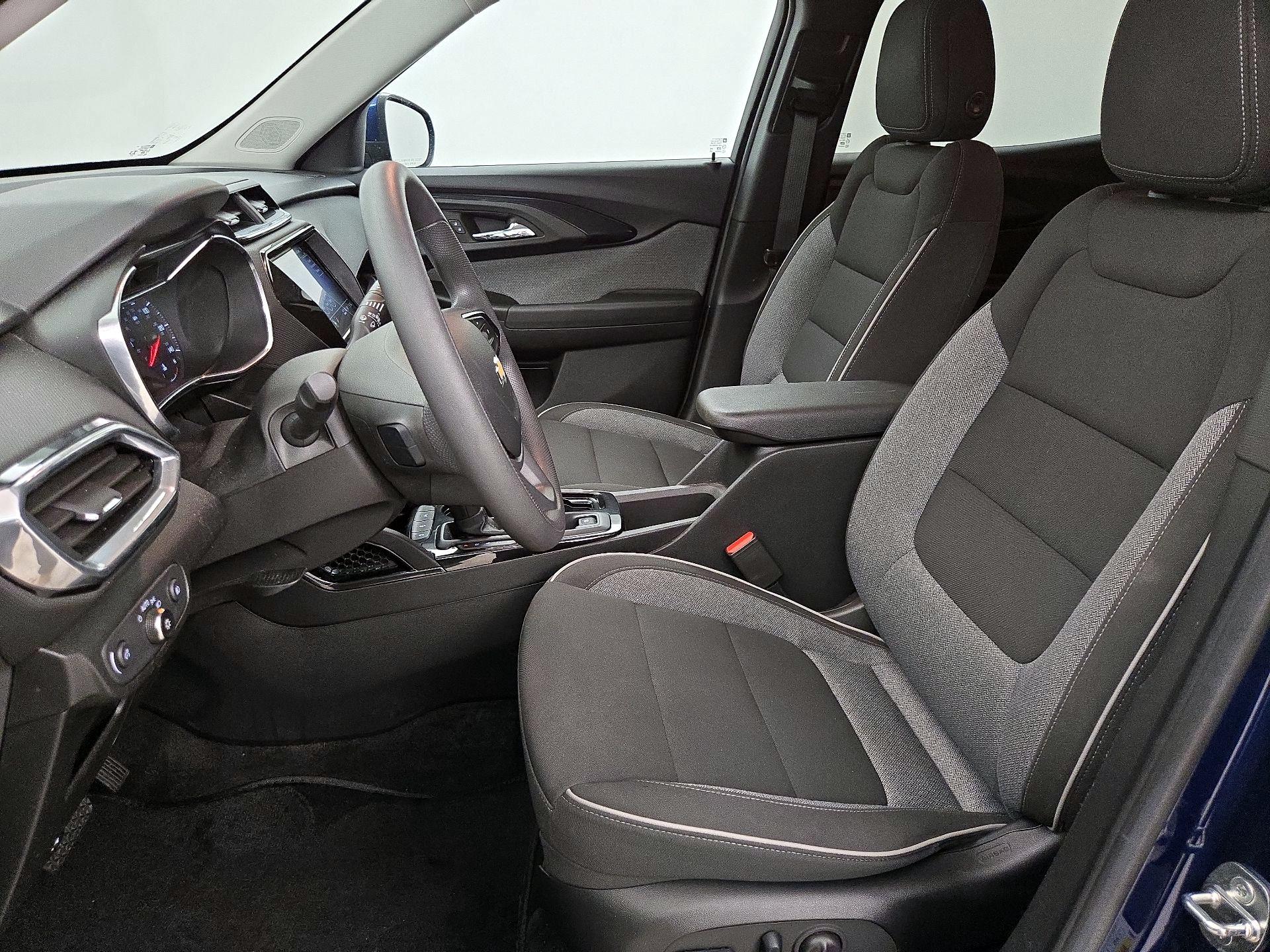 Thumbnail: 2023 Chevrolet TrailBlazer - 11