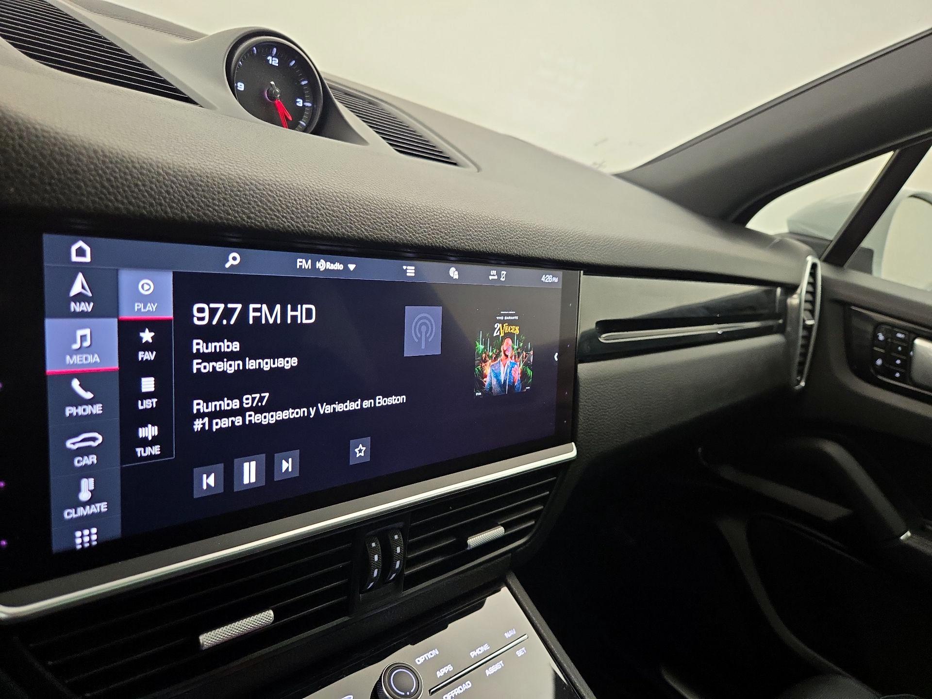 Thumbnail: 2019 Porsche Cayenne - 16