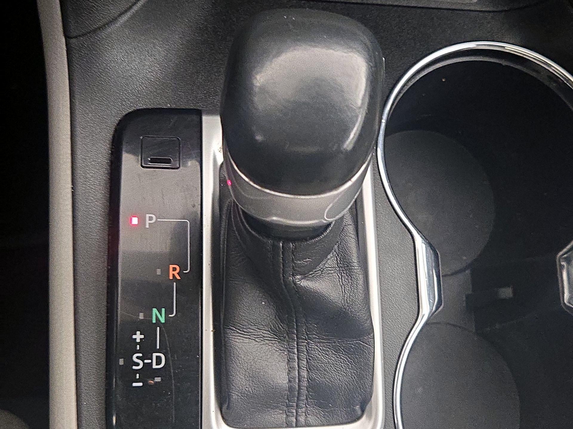 Thumbnail: 2015 Toyota Highlander - 17