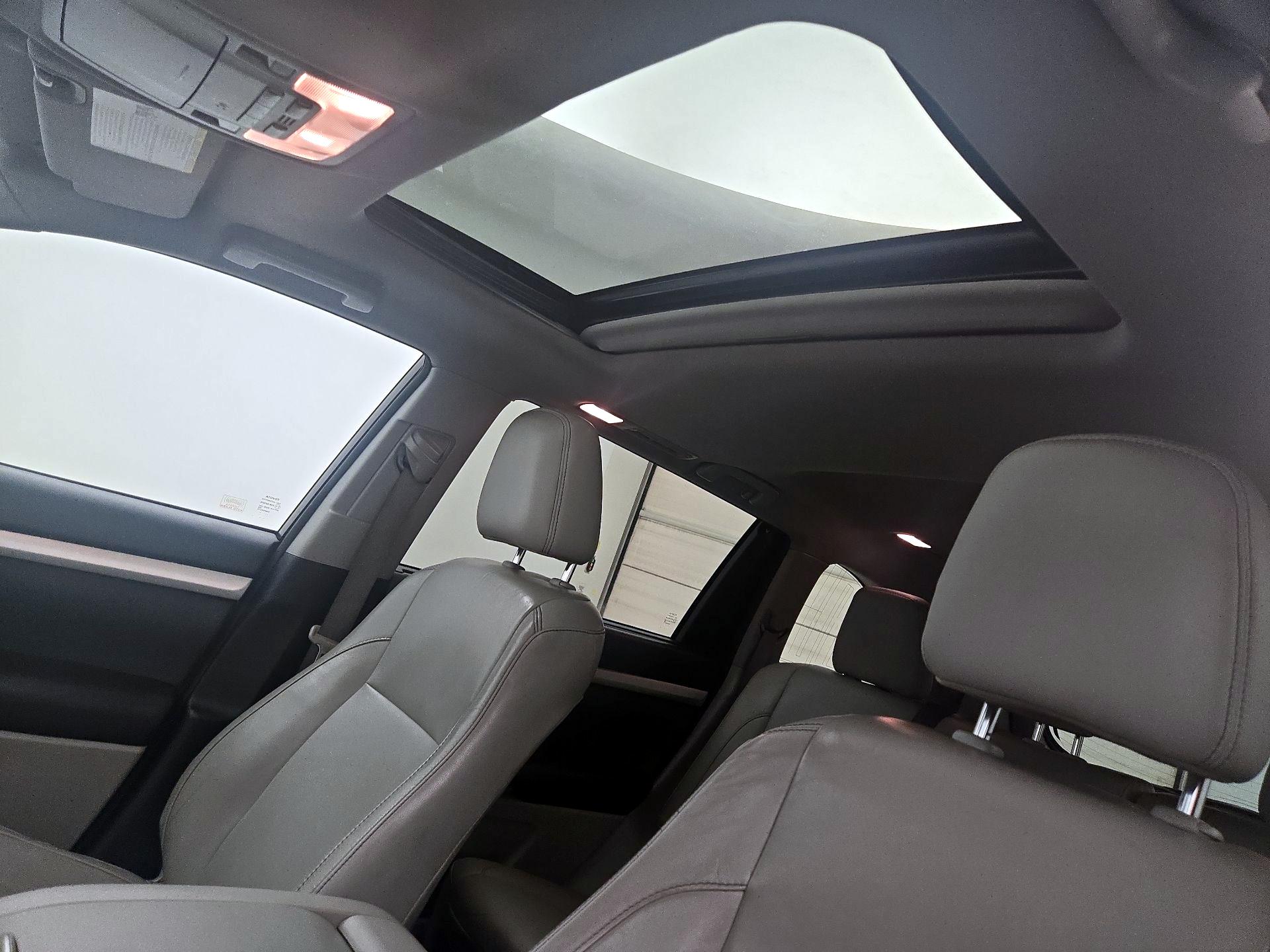 Thumbnail: 2015 Toyota Highlander - 19