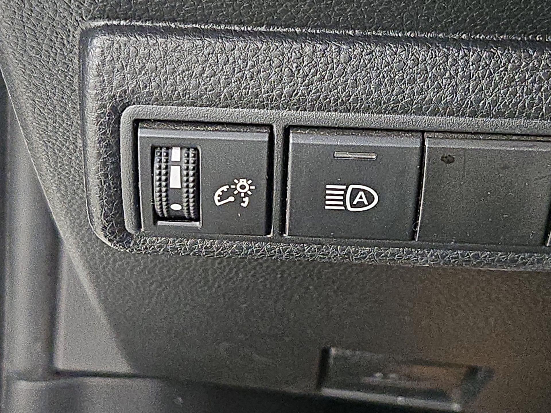 Thumbnail: 2020 Toyota Corolla - 13