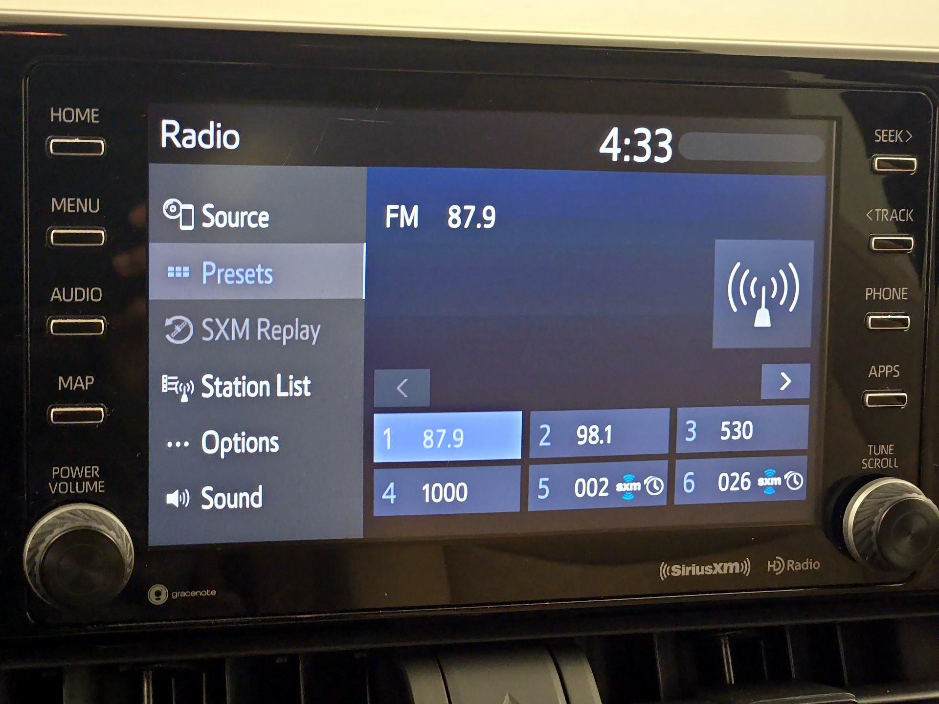 Thumbnail: 2020 Toyota RAV4 - 15