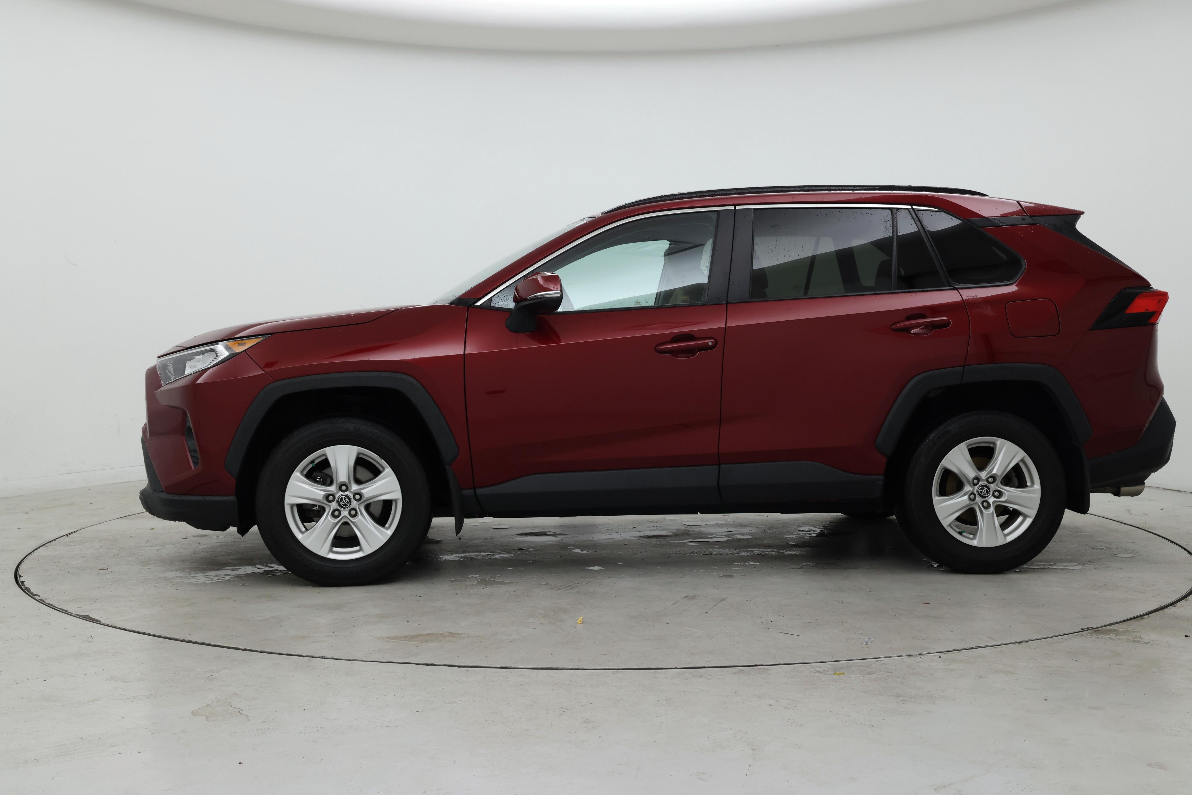 Thumbnail: 2020 Toyota RAV4 - 3